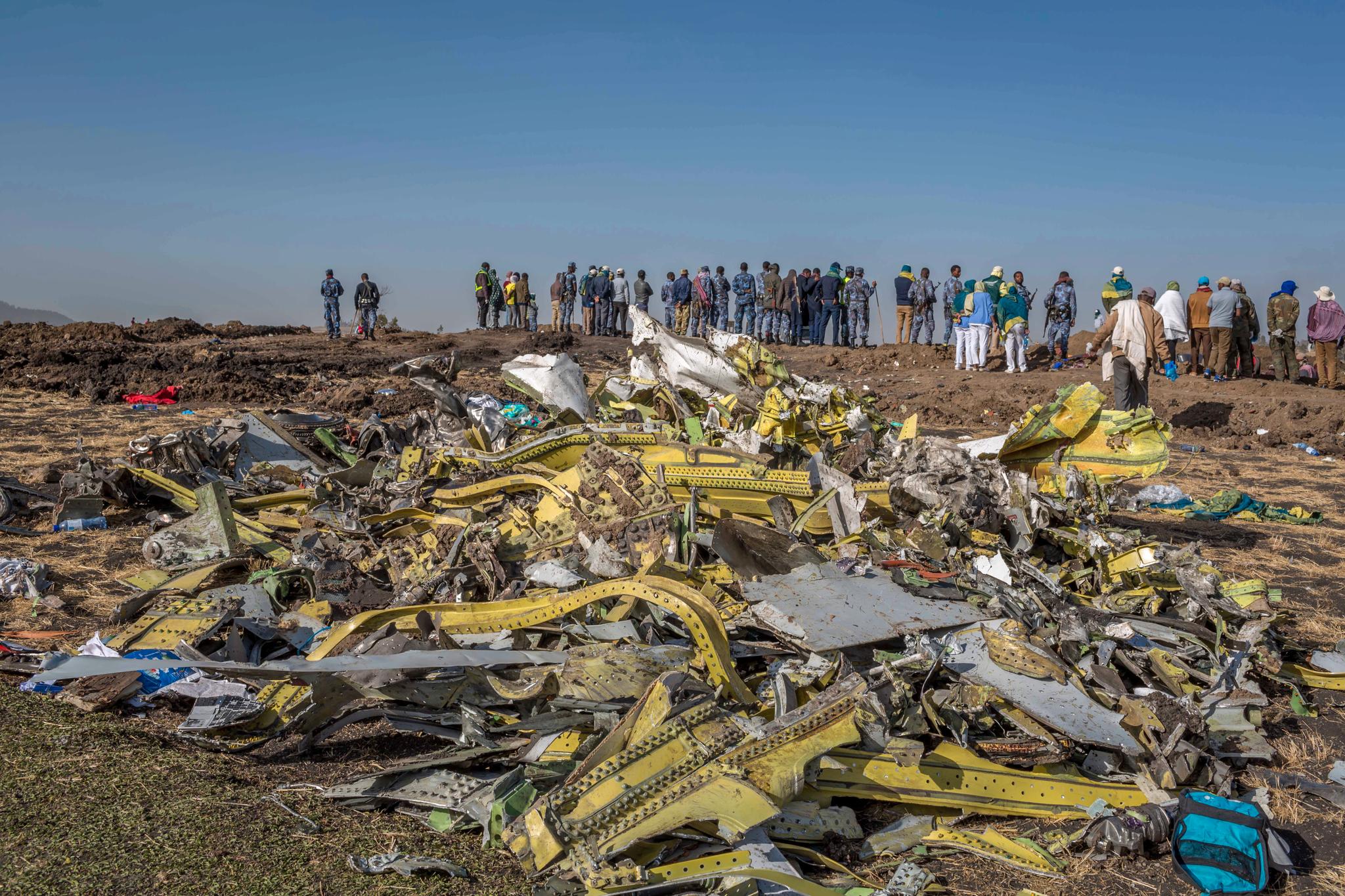 Restene av det styrtede Ethiopian Airlines-flyet. Selskapet er blant dem som har parkert alle sine fly av typen Boeing 737 MAX 8.