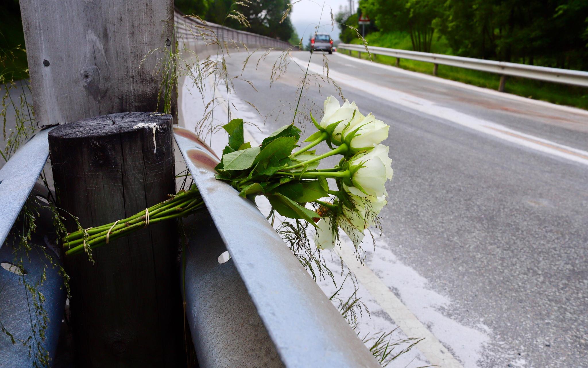 Dette bildet ble tatt onsdag morgen fra ulykkesstedet i Steinsvikvegen.