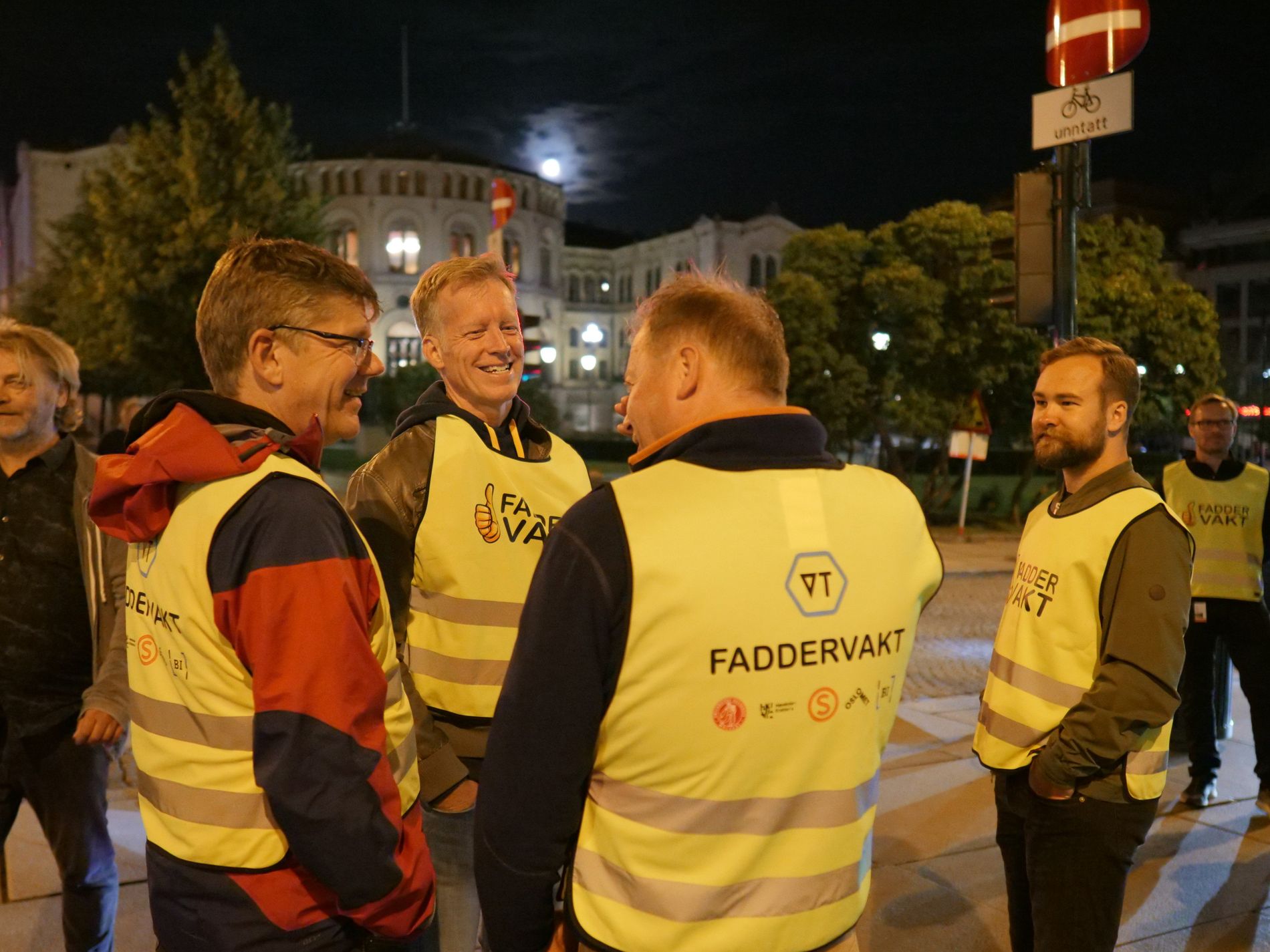 Faddervakter har patruljert gater i Oslo, Bergen, Trondheim og Kristiansand. Neste uke finner du faddervakter også i Stavanger for første gang. Bildet er fra fjorårets fadderfestival i Oslo. 