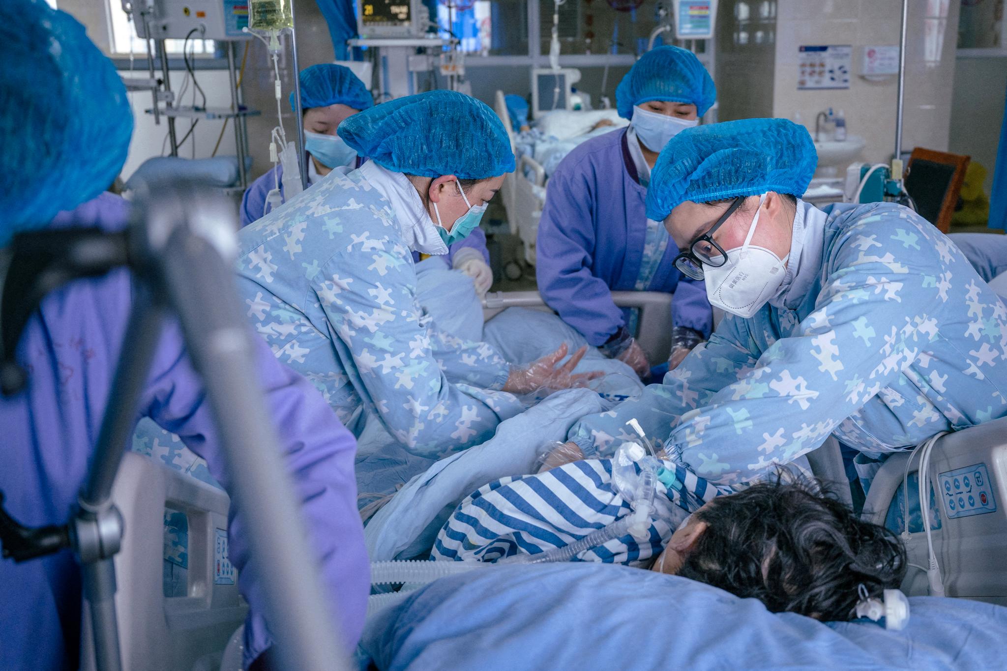 Quanti sono morti quando la Cina ha riaperto dopo l’epidemia?  30 volte tanto quanto sostengono le autorità, secondo un nuovo rapporto.