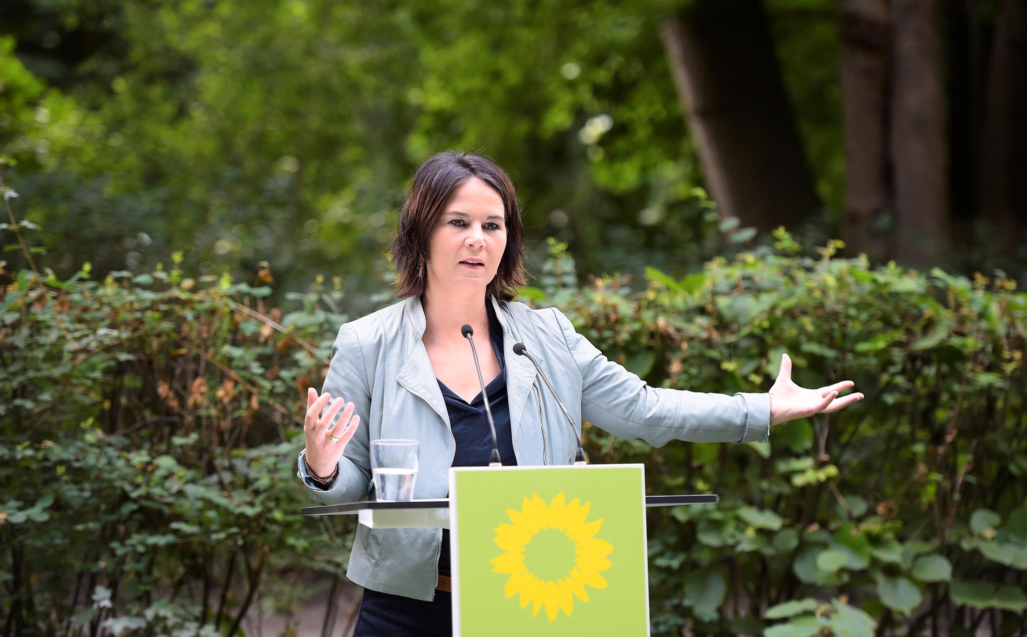 De grønnes kanslerkandidat Annalena Baerbock presenterte partiets nye klimaprogram i et naturreservat 3. august. 