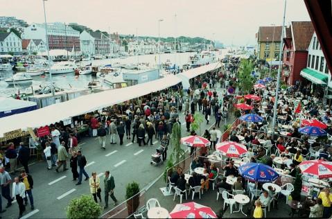 90-TALLET: Det ser nesten ut som en annen tidsepoke, men slik så altså Gladmatfestivalen under debuten i 1999.