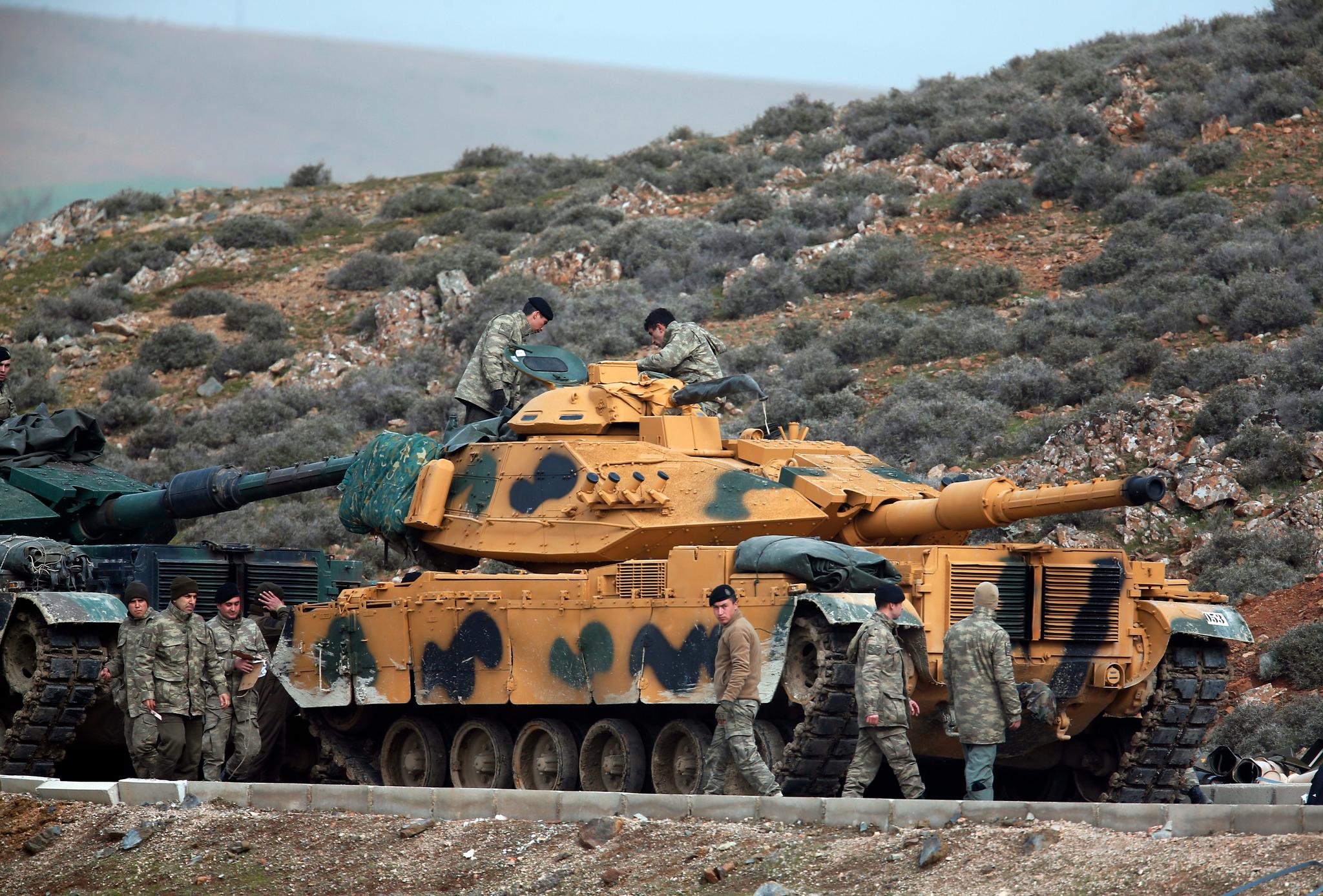 En tyrkisk stridsvogn fotografert på den syriske-tyrkiske grensen i 2018, i forbindelse med en av Tyrkias militæroperasjoner i Syria. 
