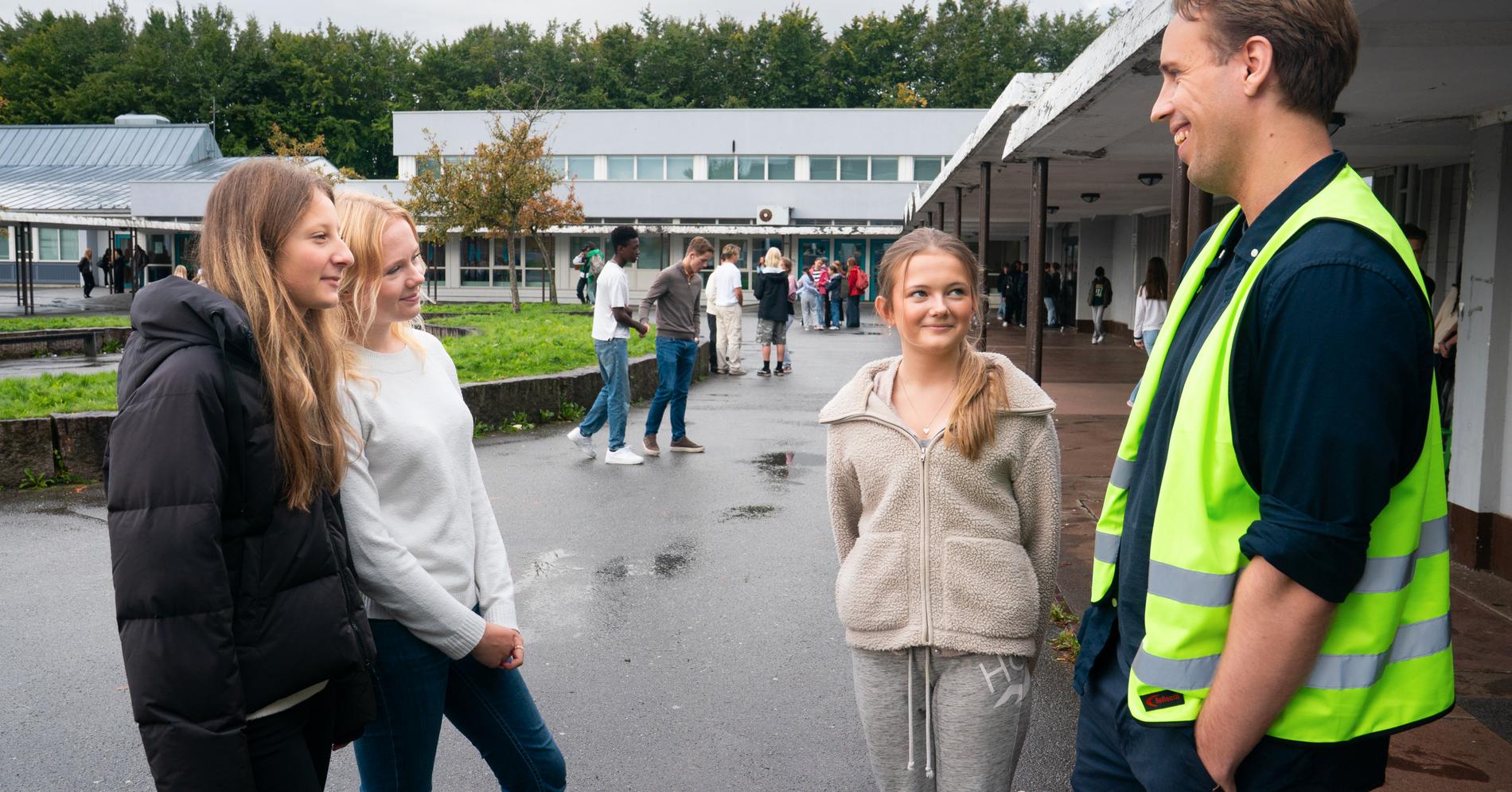 Helsesykepleierne er sjelden å se på skolene: – Elever kan miste tilliten
