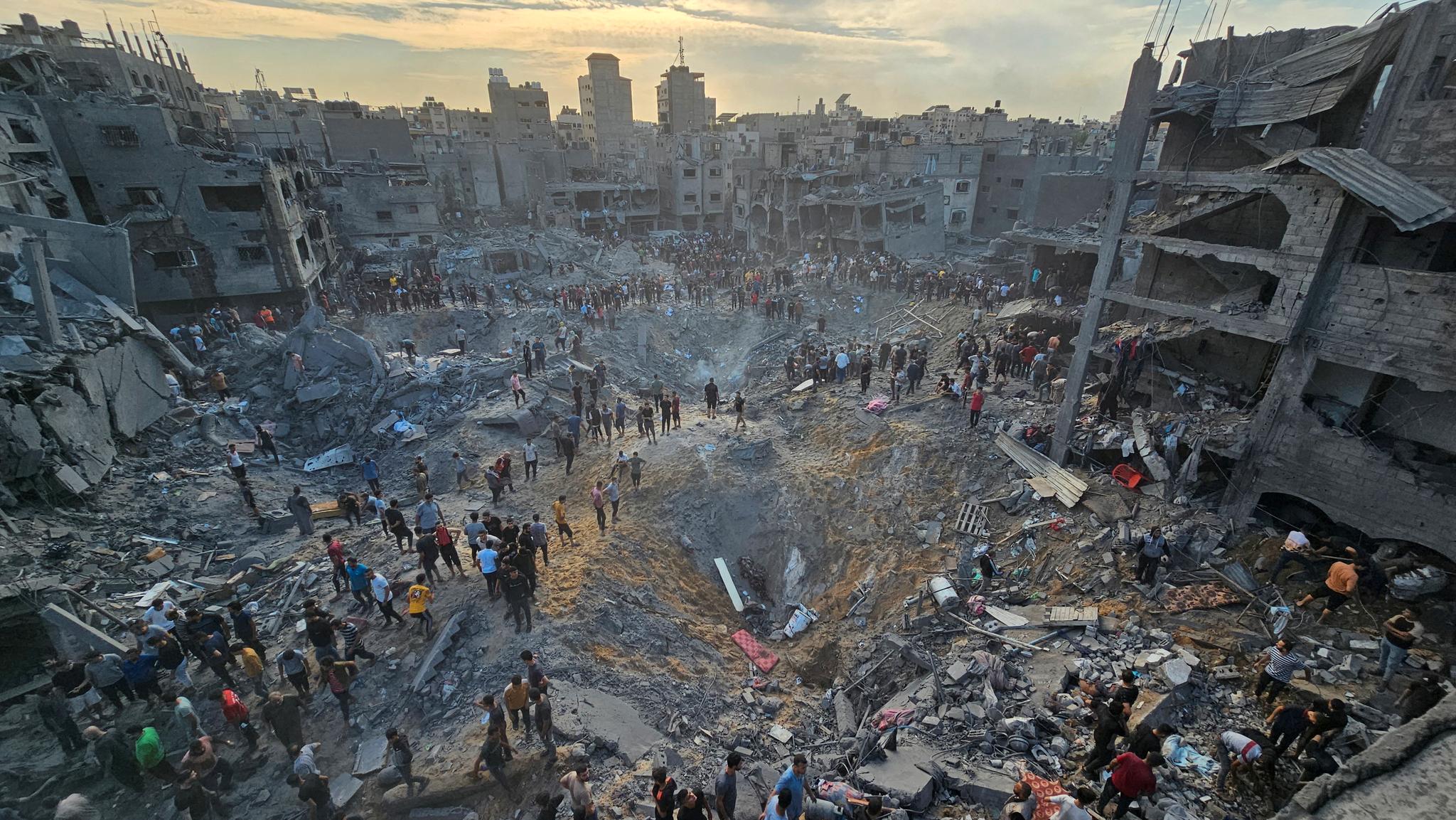 Store deler av Gazastripen er bombet i stykker, og nær 32.000 palestinere skal være drept. Bildet ble tatt 31. oktober 2023. 