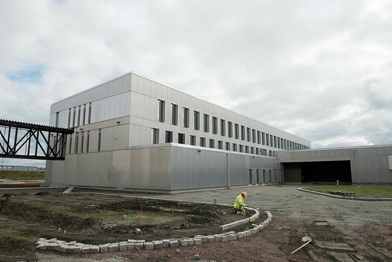 Bygning på Ørland flystasjon. Forsvarsbygg og Luftforsvaret er svært tilbakeholdne med å vise bilder fra basen.