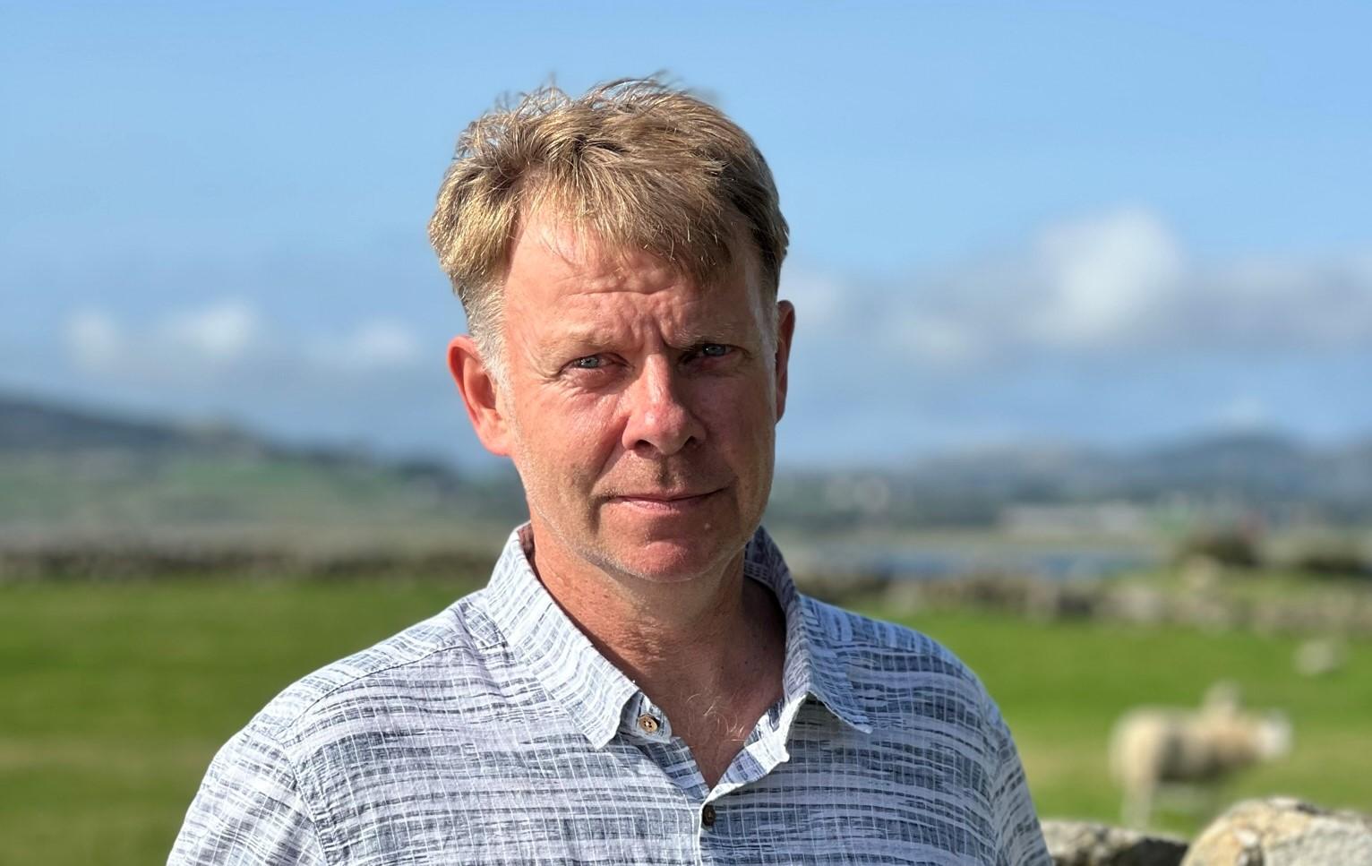  Jostein Eiane er bonde på Rennesøy og står på tiandeplass på Stavanger KrFs liste til kommunevalet.