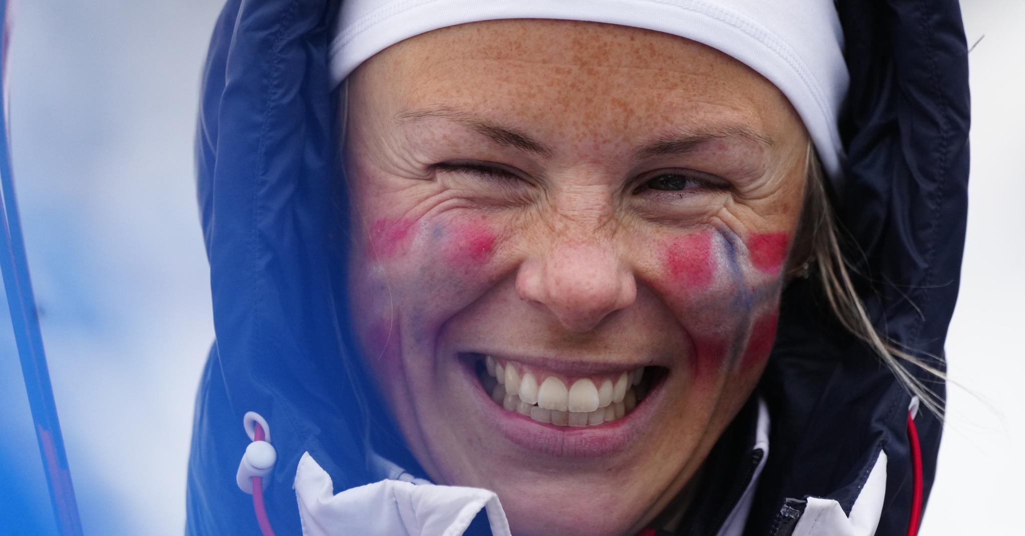Anne Kjersti Kalvå kan glise bredest av alle i verdenscupsirkuset. Hun vant årets siste skirenn.