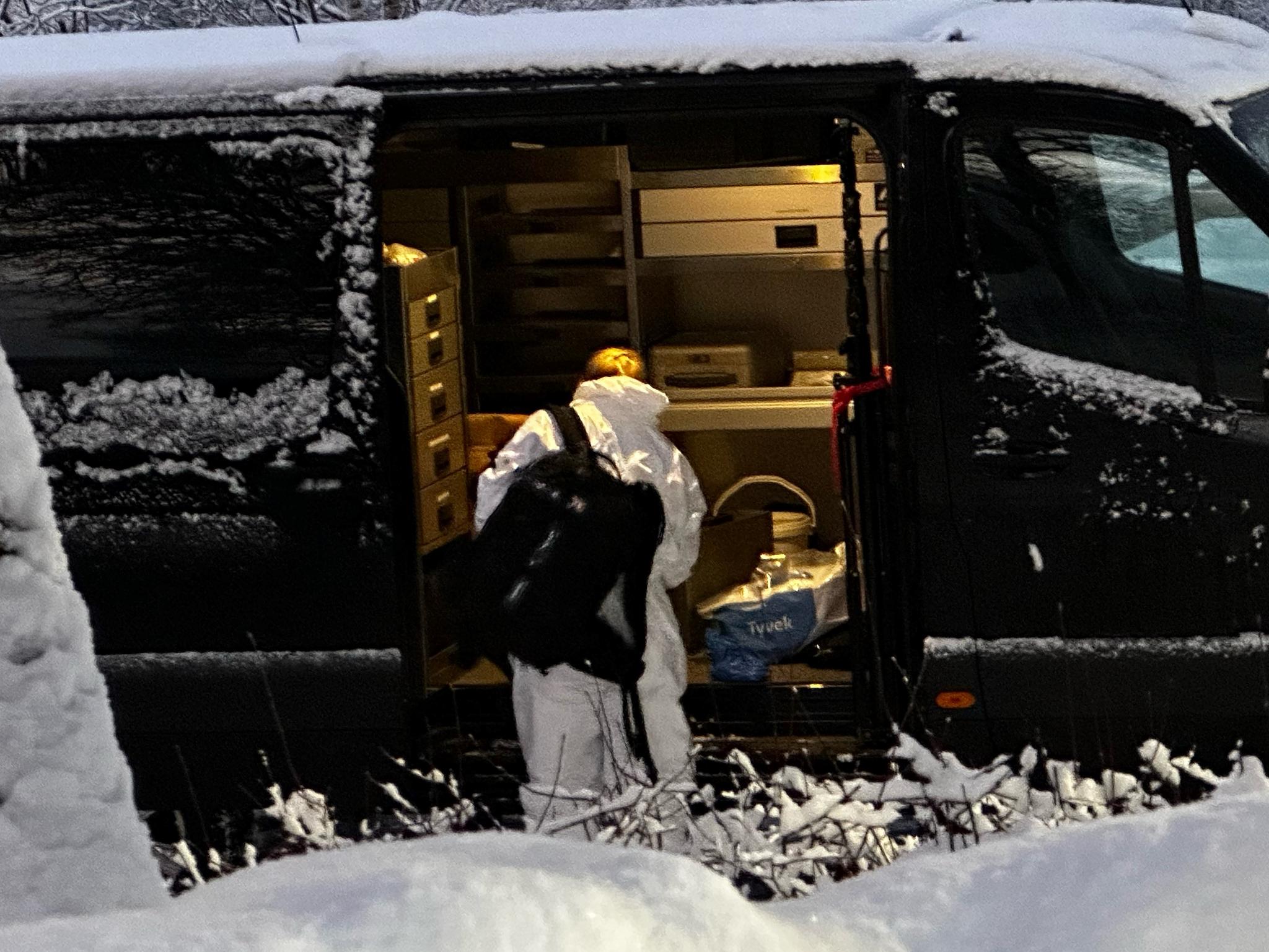 Krimteknikere jobber på stedet etter en voldshendelse i Namsos lillejulaften.