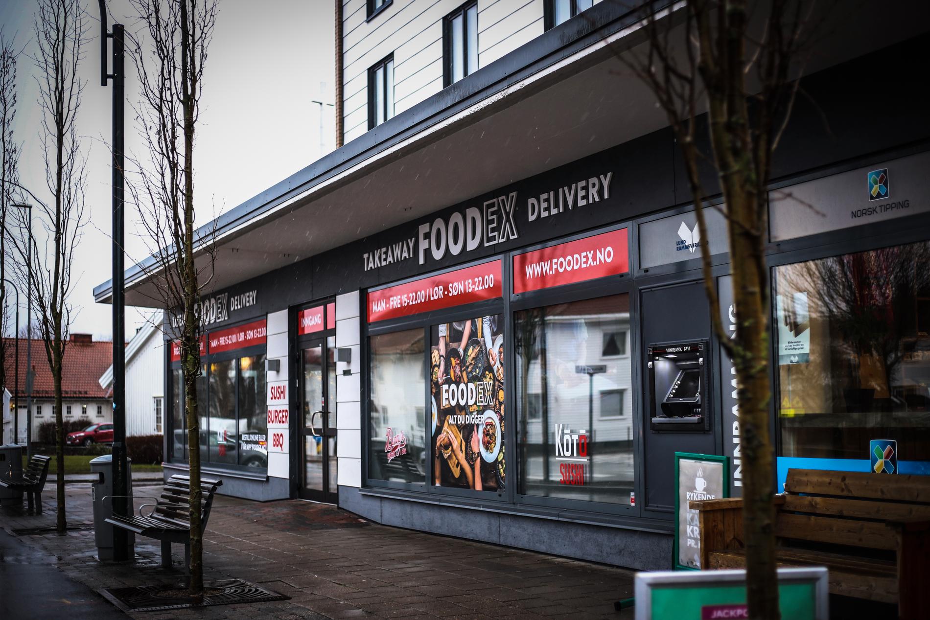 Foodex ligger i Marviksveien 9, rett over veien fra Shell-stasjonen. 