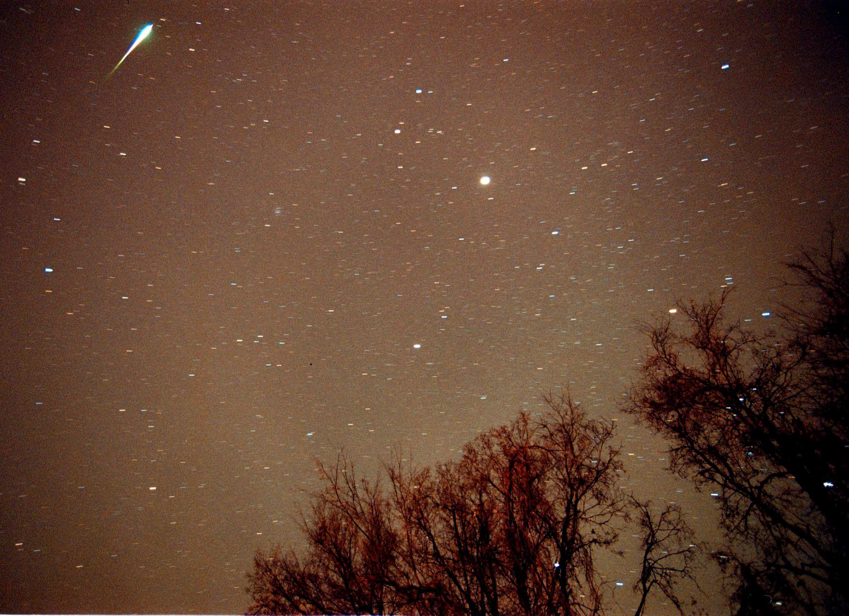 Slik så det ut under meteorsvermen  i 2001.