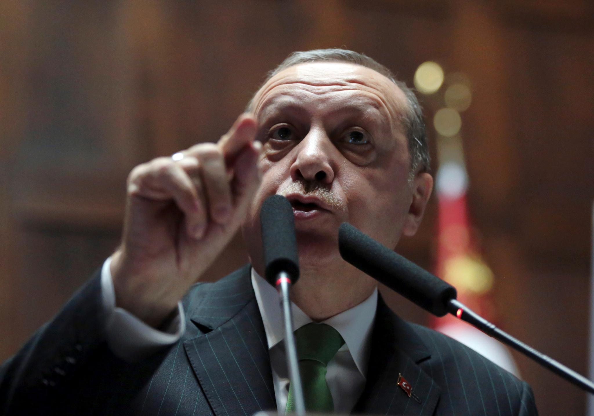 President Recep Tayyip Erdogan taler til parlamentsmedlemmene i AKP i Ankara den 16. januar.