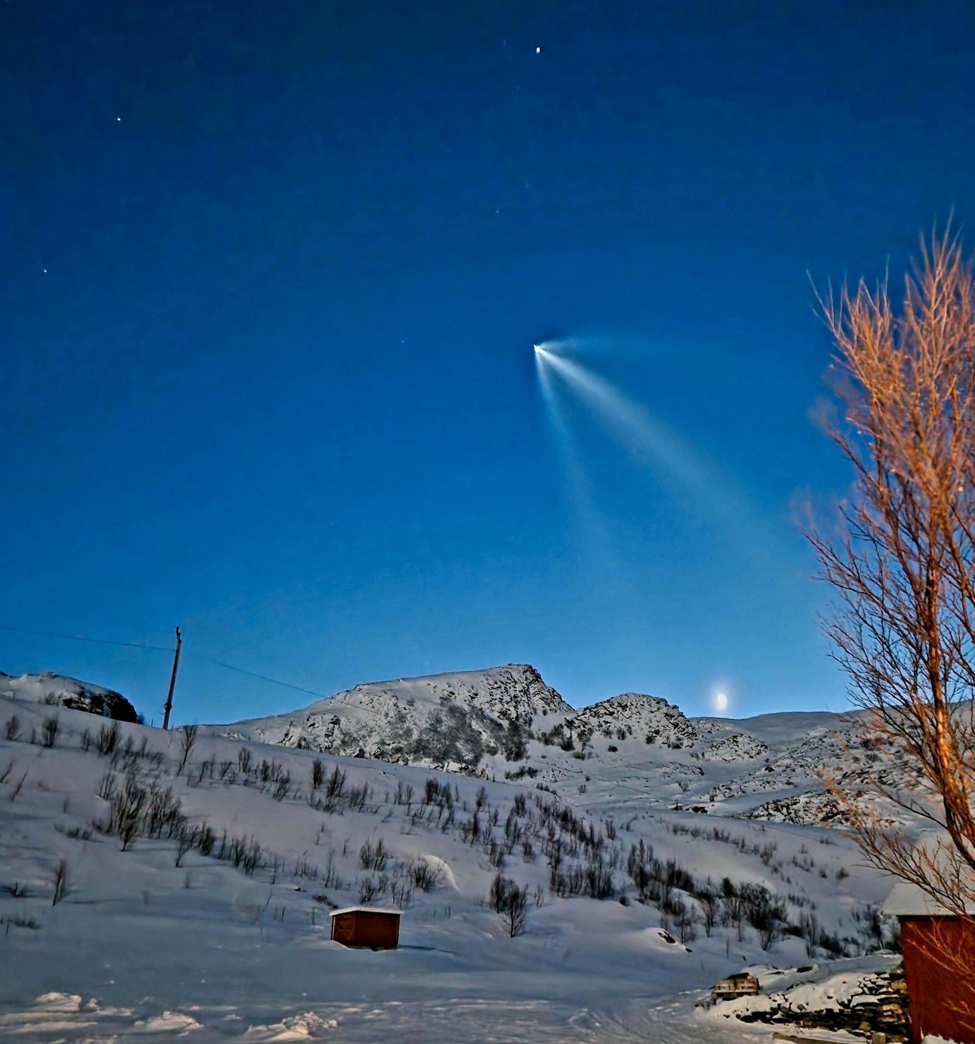 Russia launched spy satellites.  A strange light phenomenon over northern Norway and Svalbard