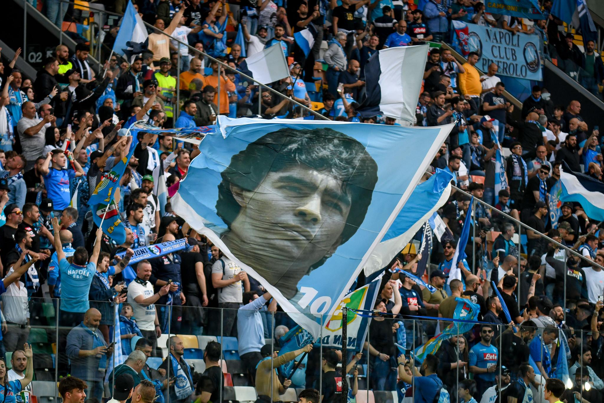 FORTSATT STØRST: Diego Maradona (1960–2020).