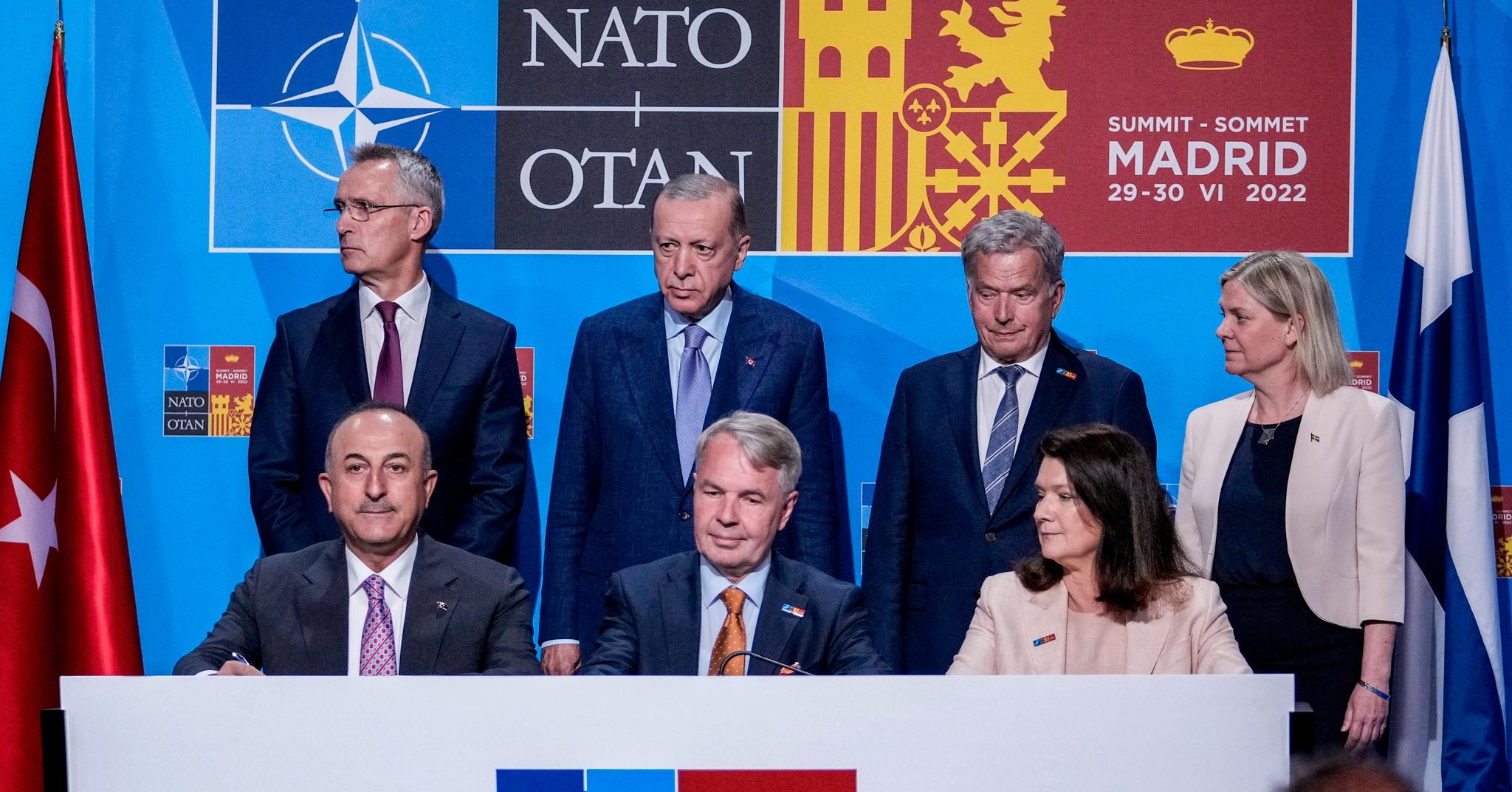 Nato får to nye medlemsland.