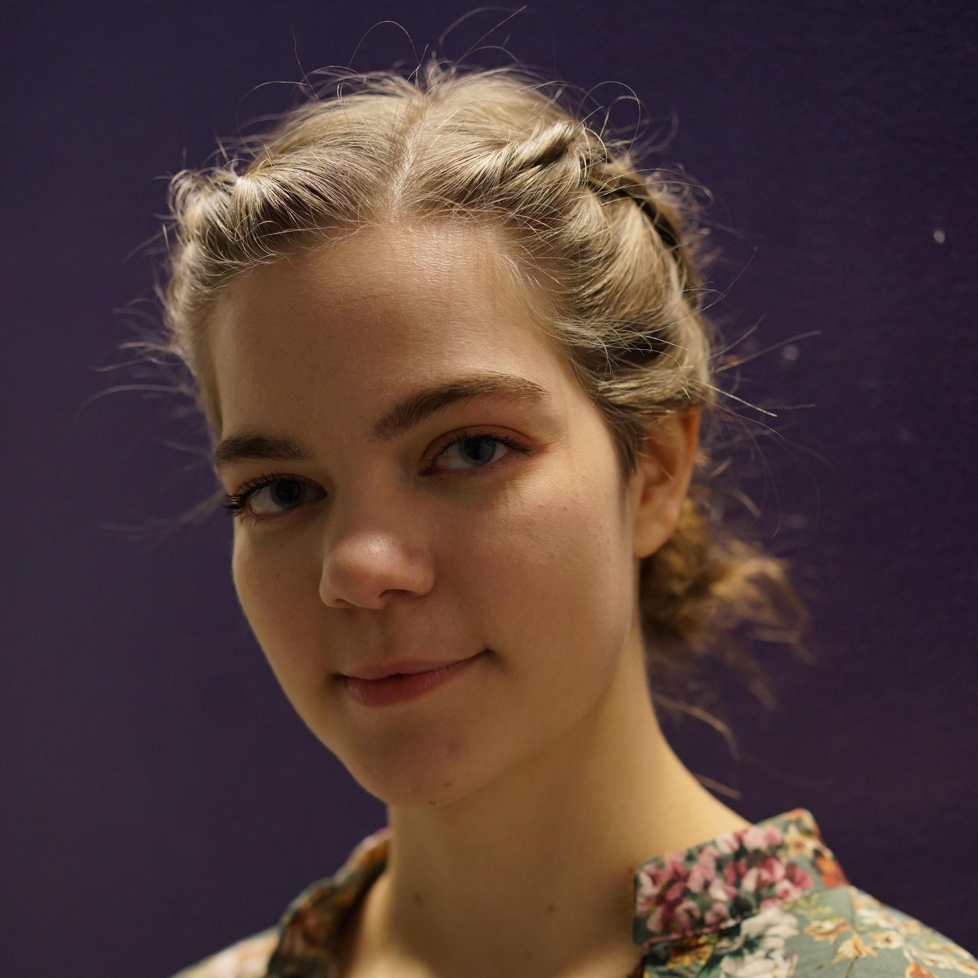 Linn Isabel Eielsen (19)