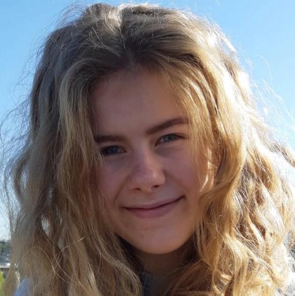 Eva Iselin Larsen (19)