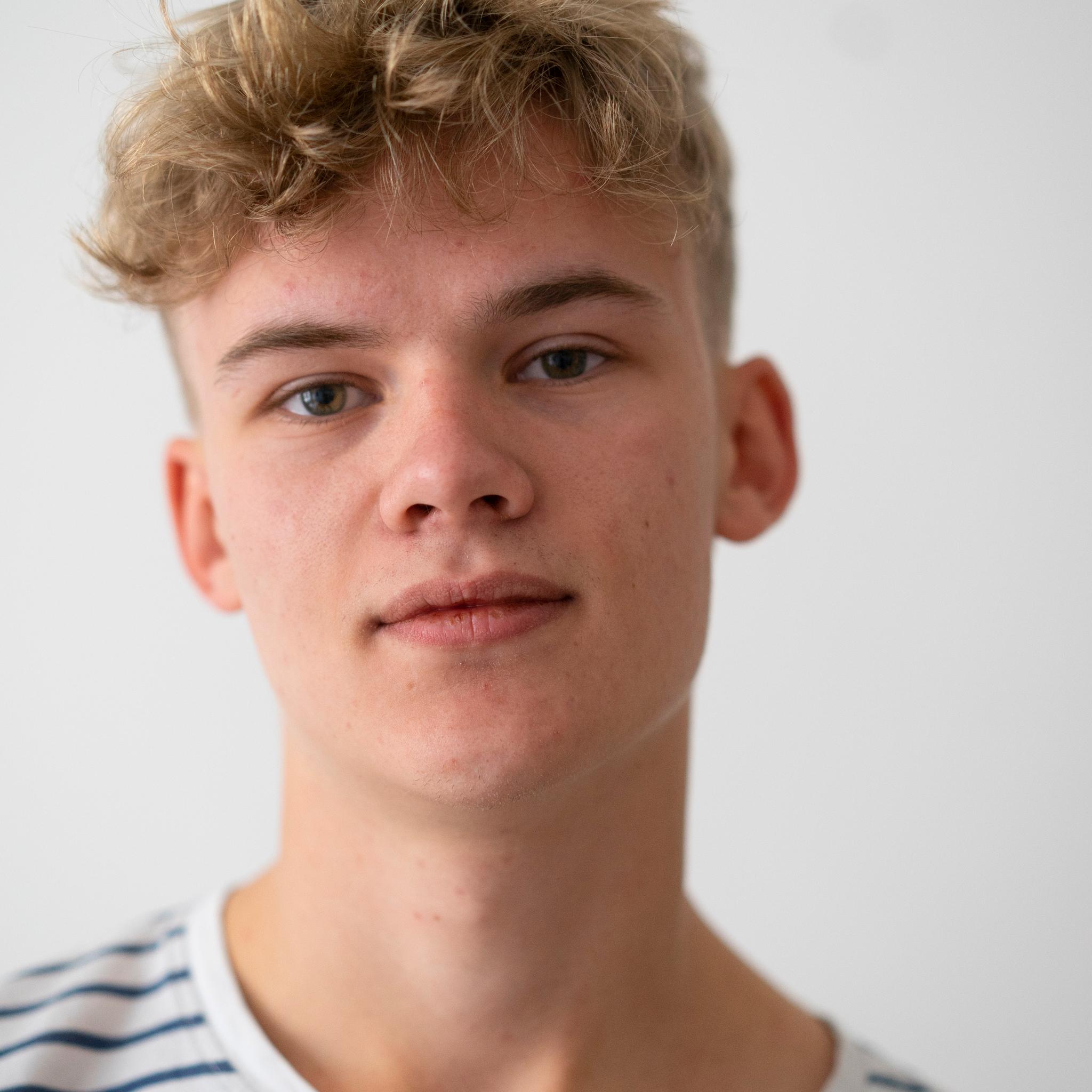 Marius Sjølyst (19)