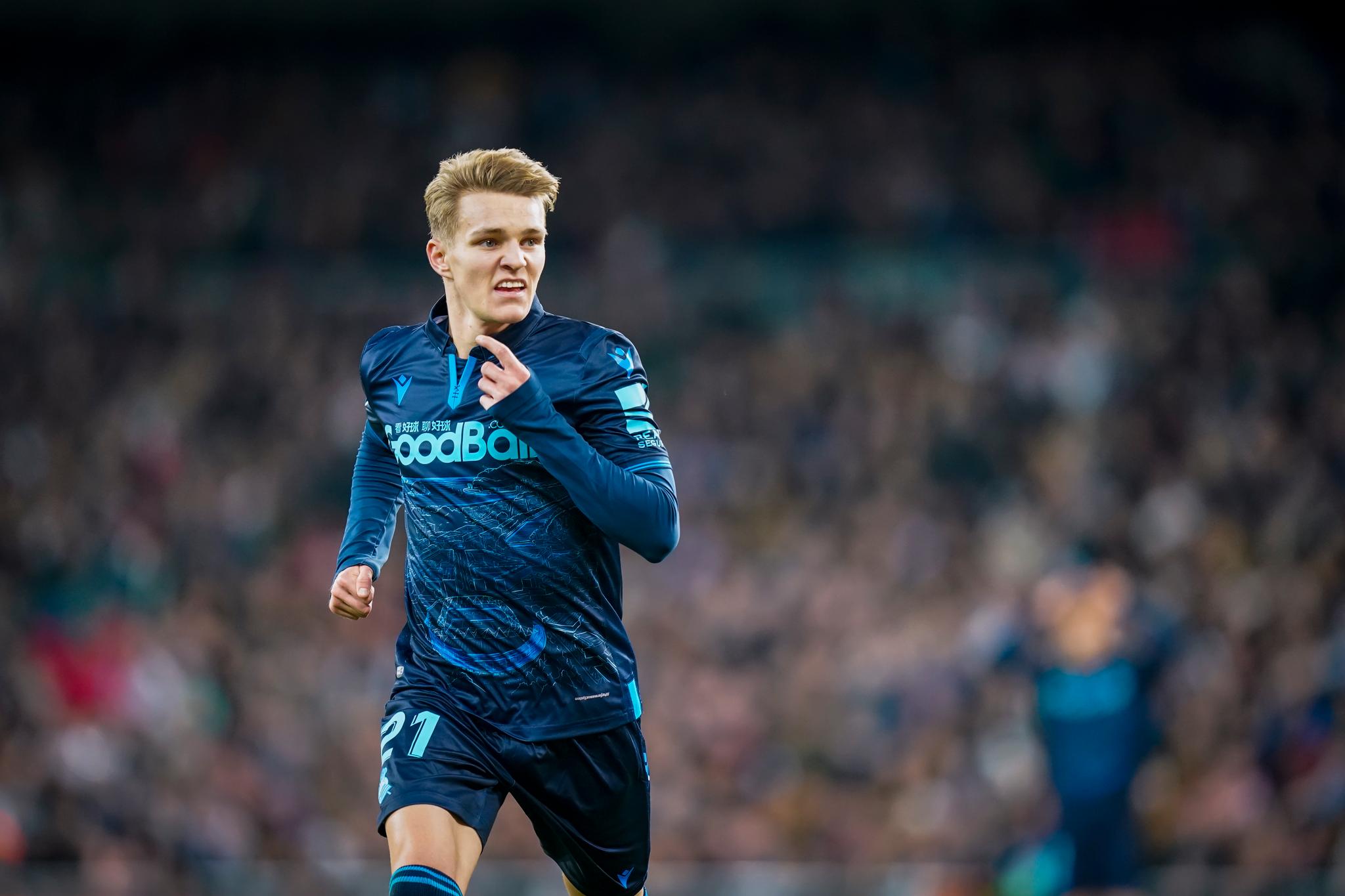 Martin Ødegaards prestasjoner i Real Sociedad blir lagt merke til. 