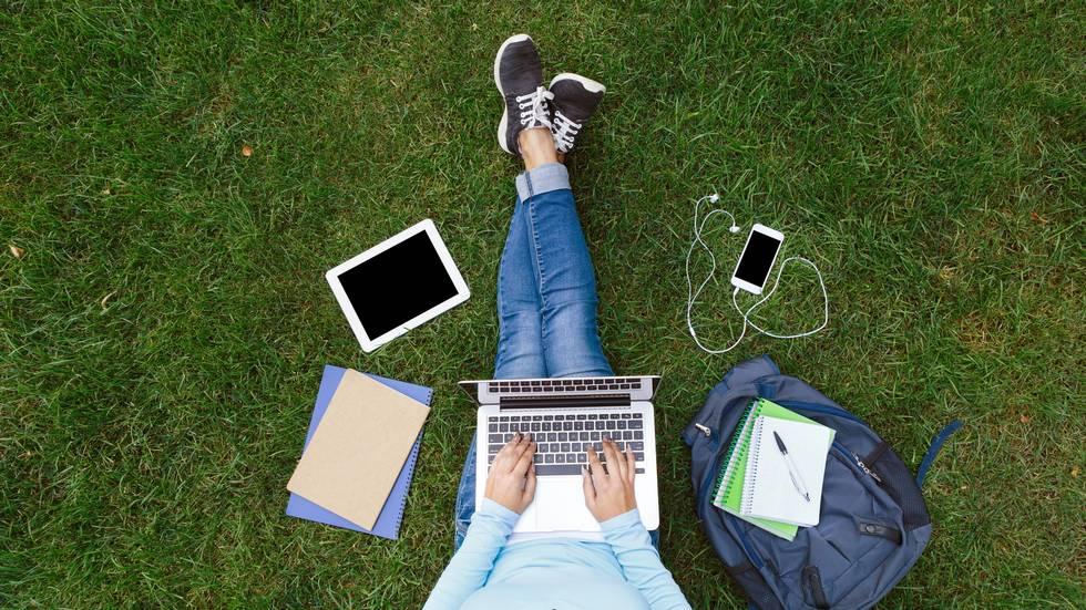 Skal du studere til høsten? Vi gir deg åtte tips til hvordan man kan få en grei start på semesteret. 