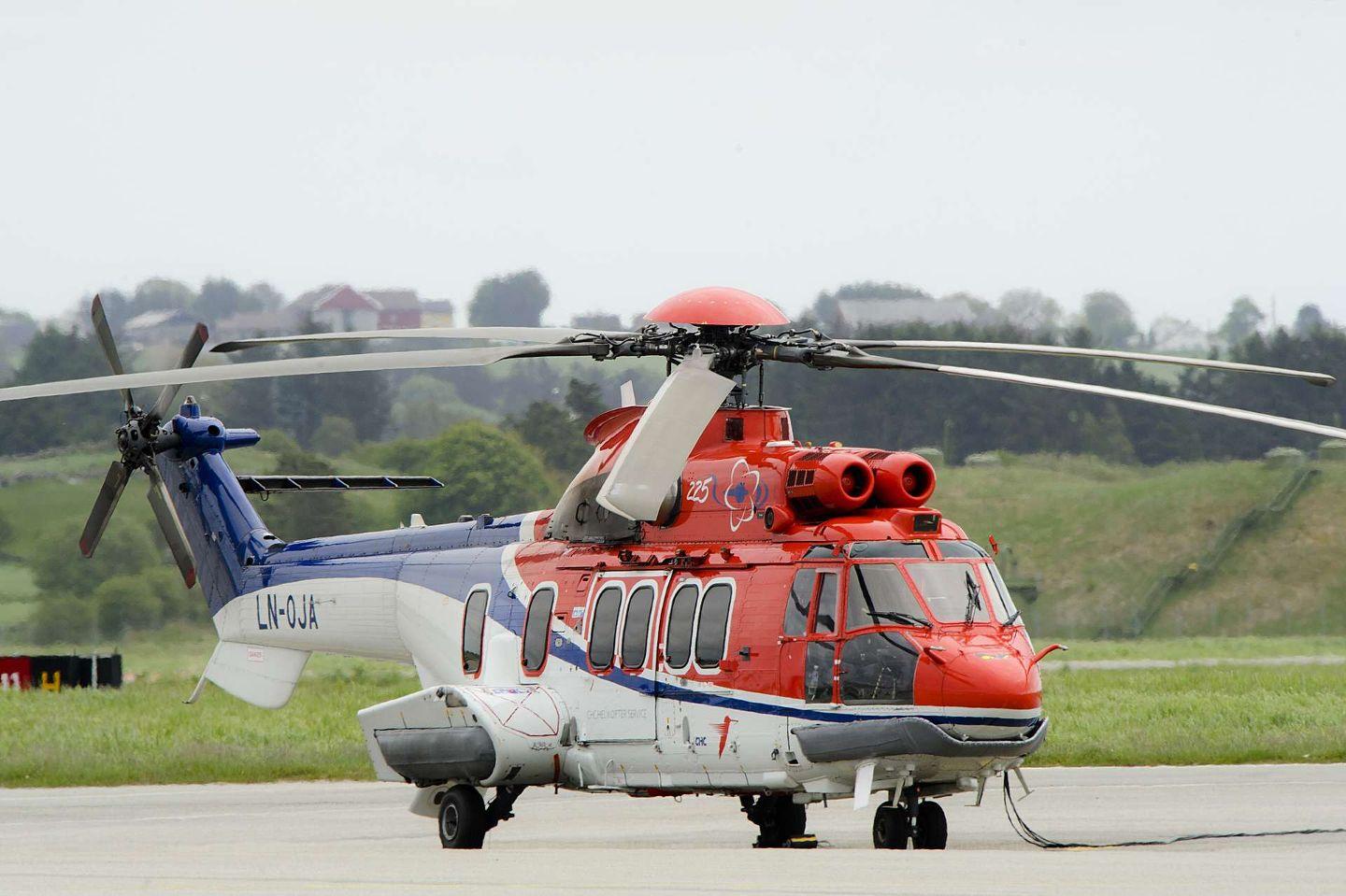 Det var et helikopter av typen Super Puma EC225 som styrtet på Turøy i 2016.