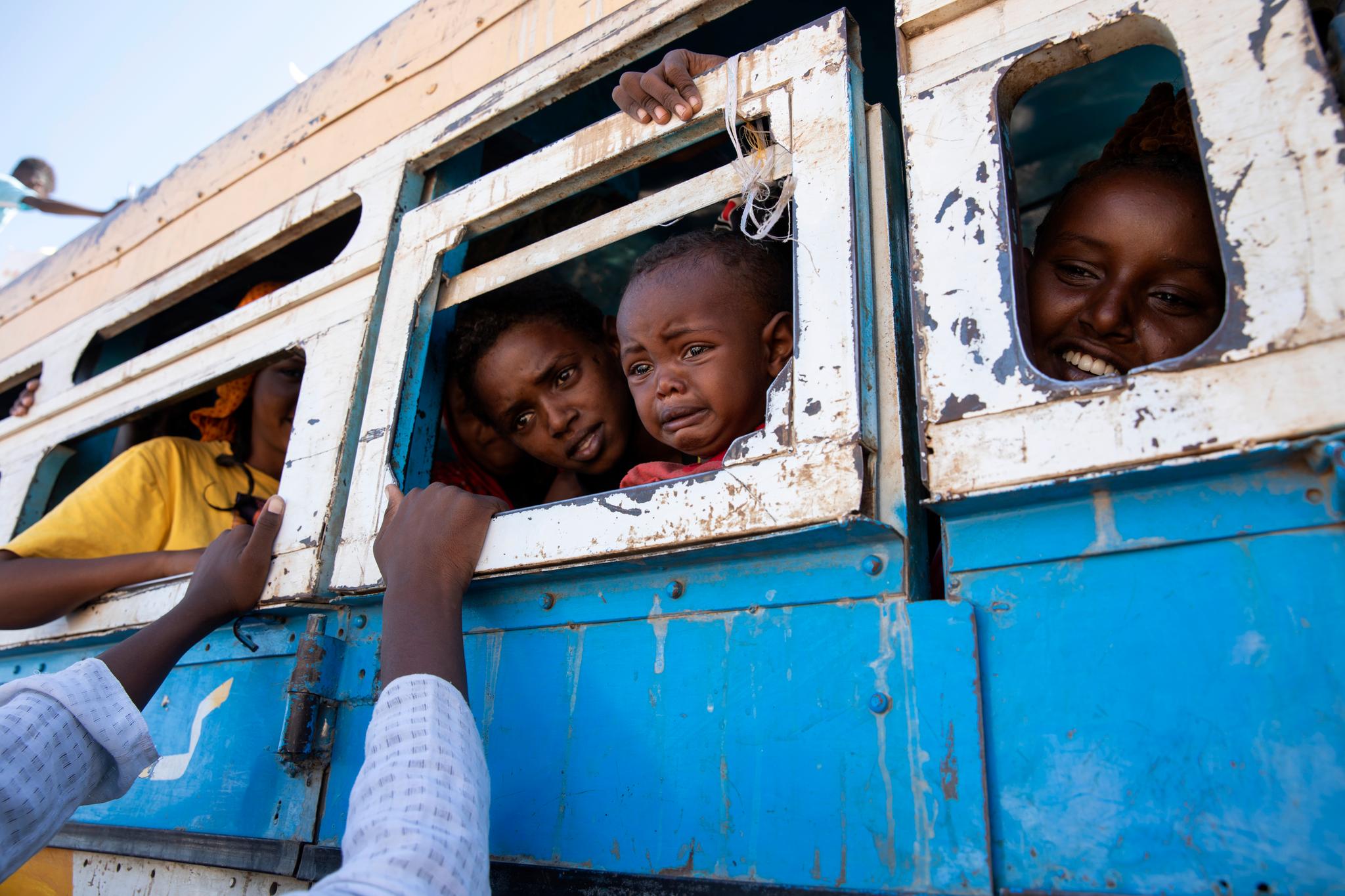 De flykter fra Tigray og er på vei til Sudan. Bildet er fra desember 2020.