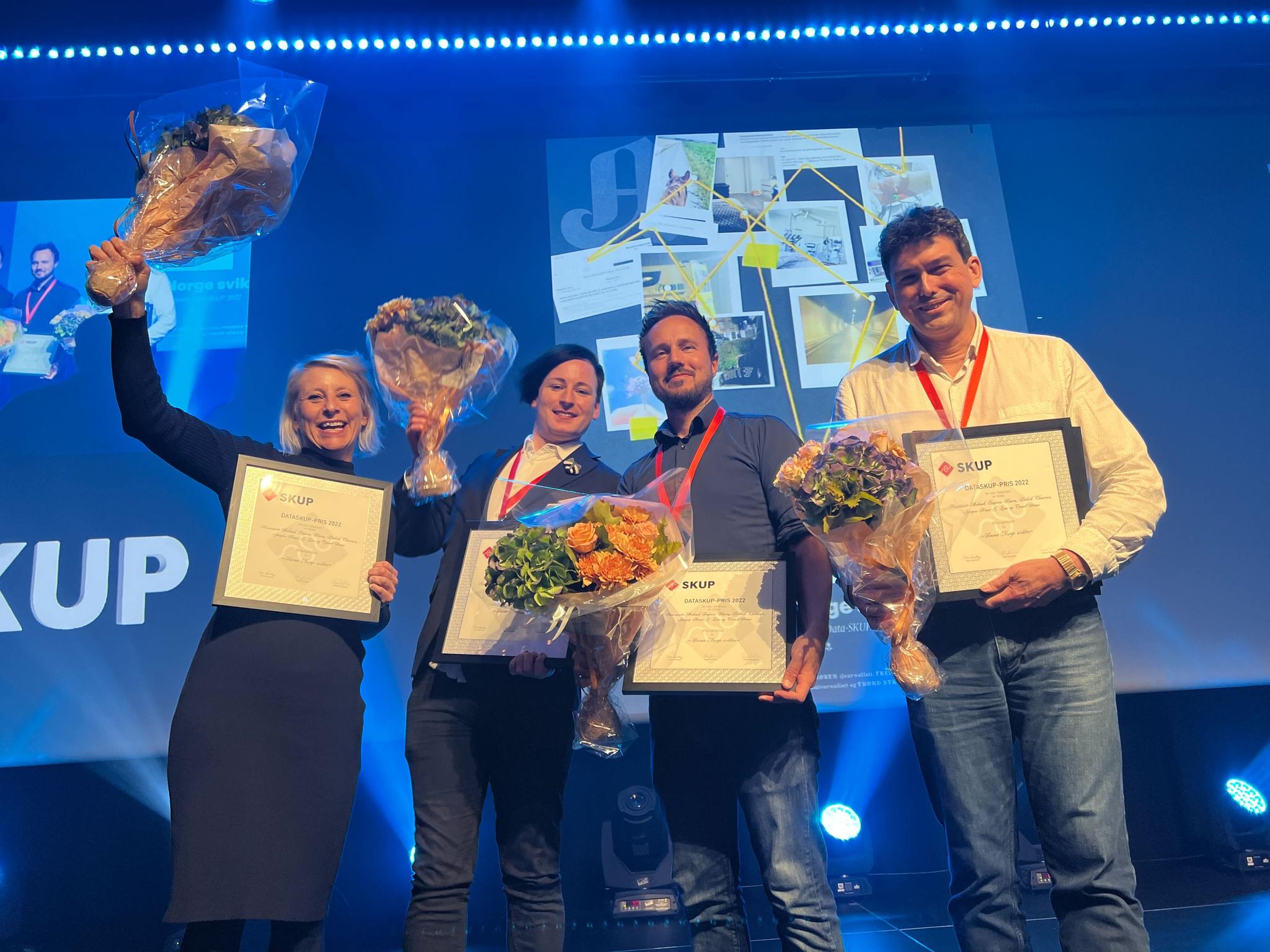 Glade vinnere av Data-skup-prisen fra Aftenposten. Fra venstre: Annemarte Moland, Jørgen Arnor Gårdsø Lom, Fredrik Thoresen og Trond J. Strøm.