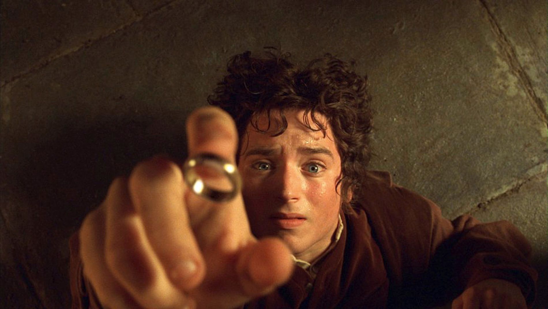 Elijah Wood spilte karakteren Frodo i Ringenes Herre-triologien som kom ut som film mellom 2001 og 2003. Nå skal den populære fantasyhistorien bli serie. 