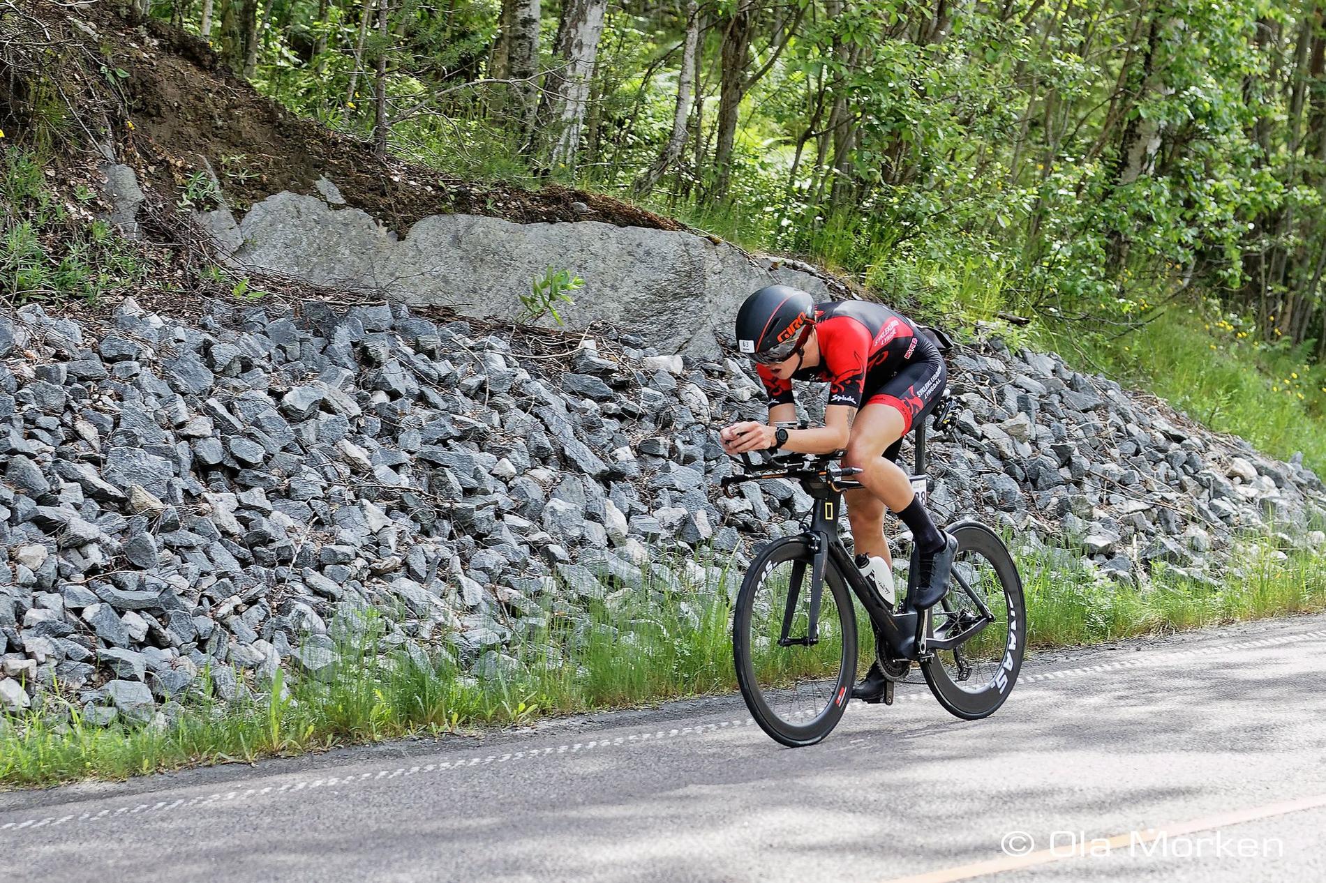 Håkon Sakariassen (22) fra Lyngdal er en profilert triatlon-utøver fra Sørlandet.