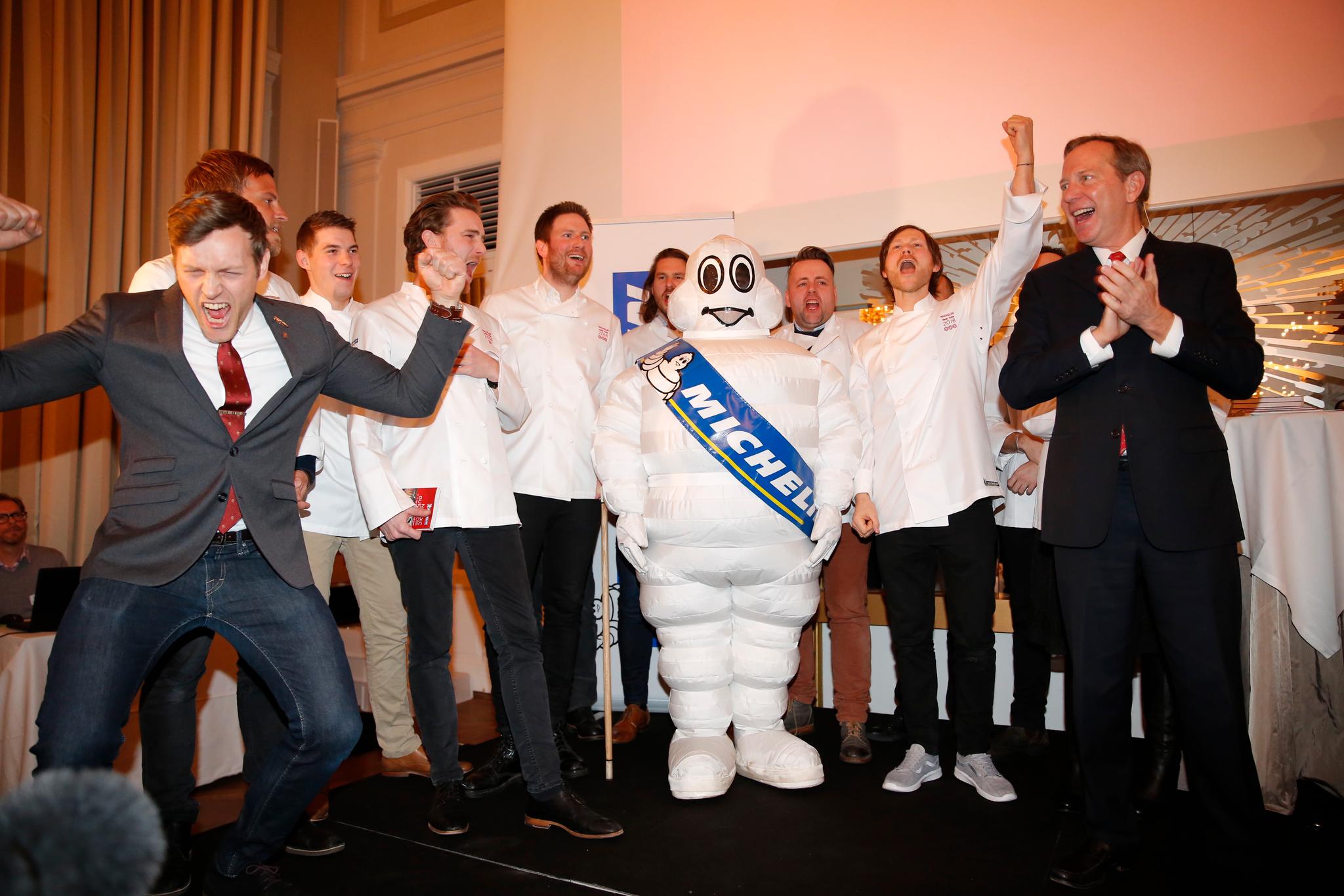 I 2016 fikk Maaemo tre stjerner i Michelin-guiden. 