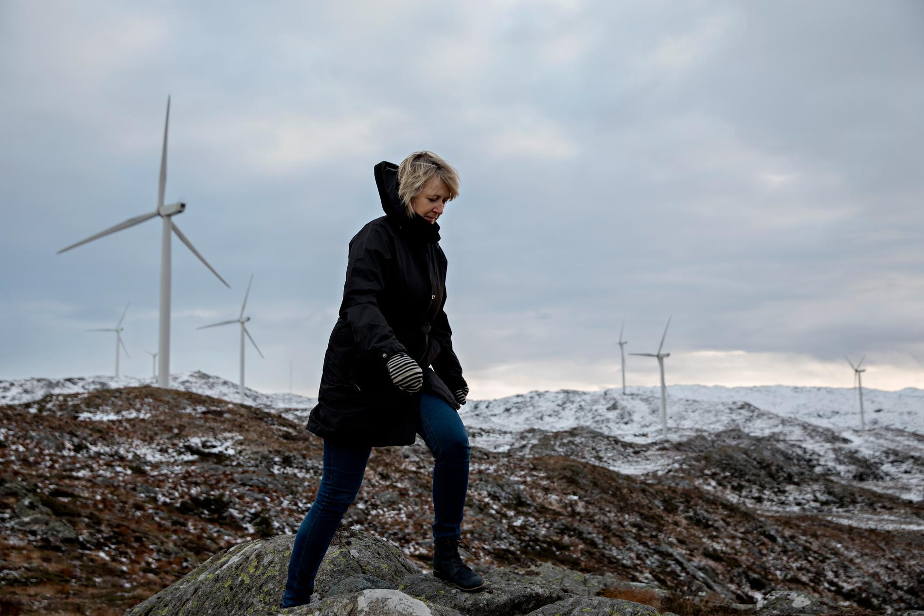NOK NÅ: Fitjar-ordfører Wenche Tislevoll (H) er glad for inntektene fra Midtfjellet vindpark, men er motstander av planene om utvidelse av anlegget.