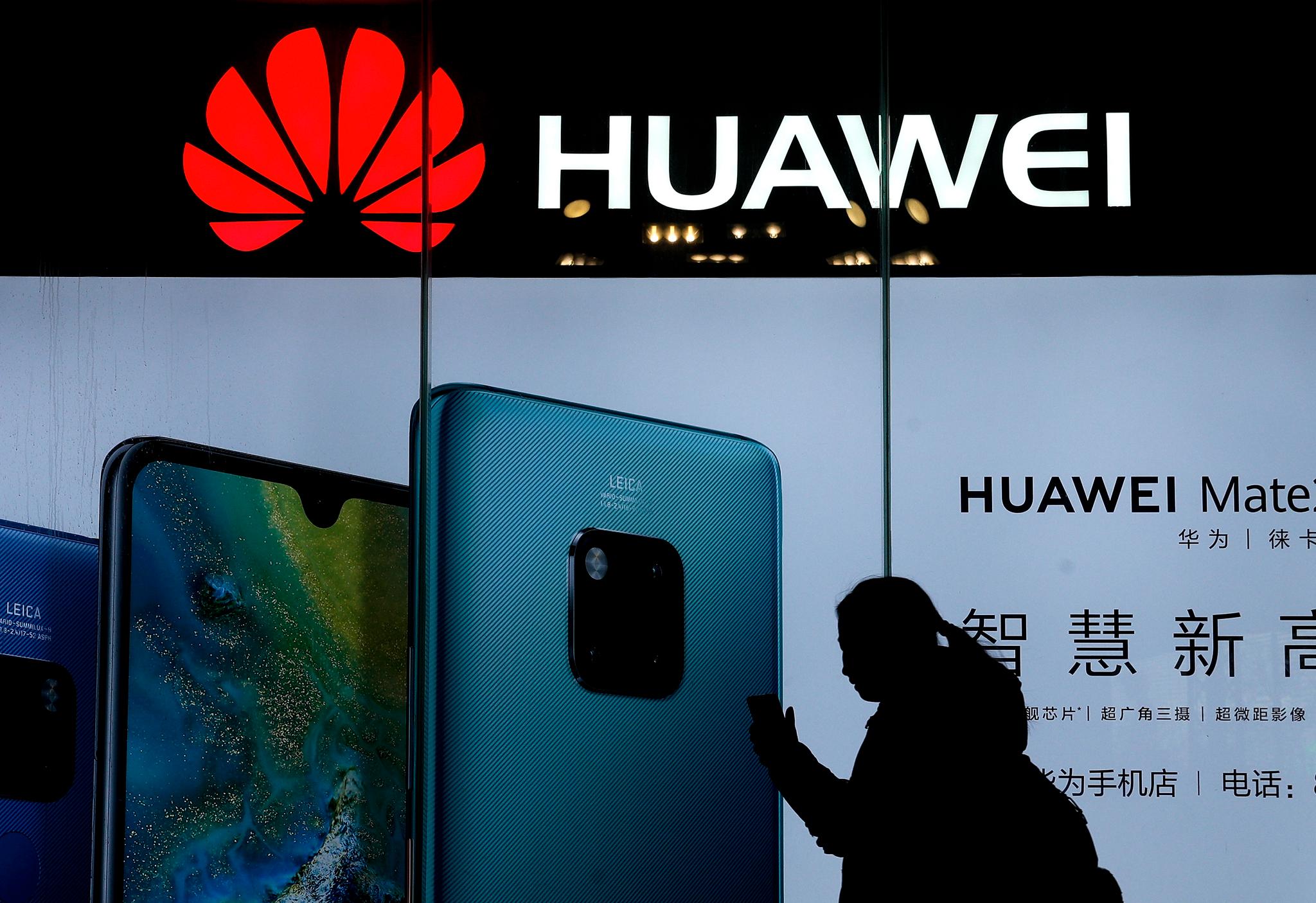 Mobilgiganten Huawei får mye oppmerksomhet for tiden. Foto: Andy Wong / AP / NTB scanpix