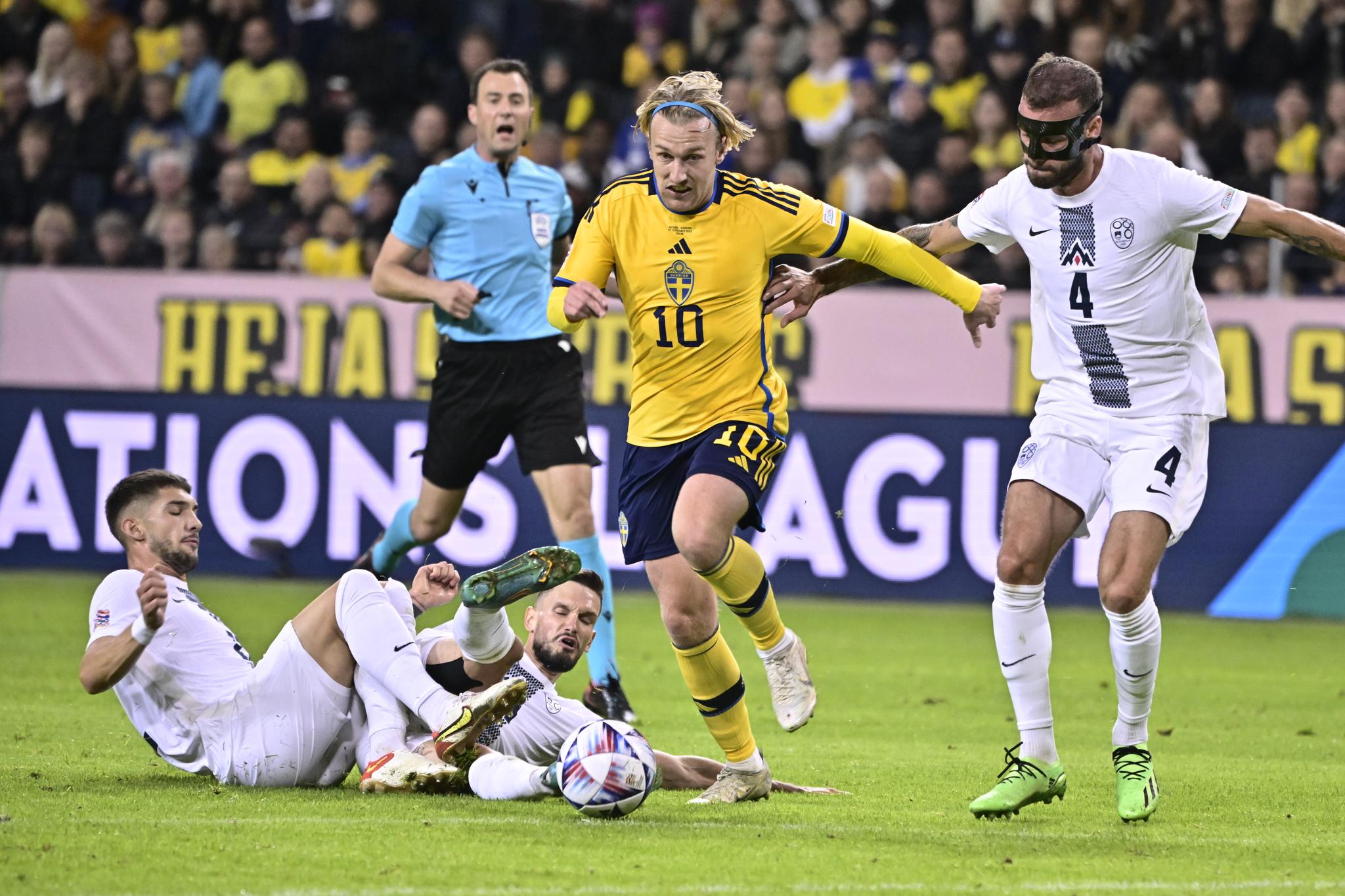 UAVGJORT: Emil Forsberg scoret utligningsmålet for Sverige, men det var ikke nok for Sverige, som rykket ned til nivå C. 
