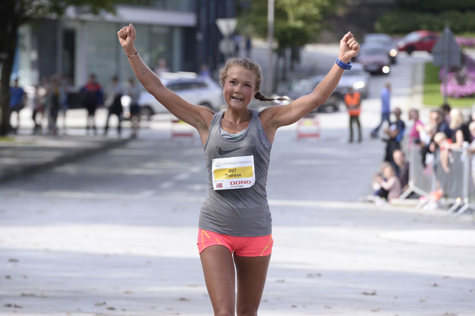 Nordbø kommer i mål etter 21 kilometer under Stavanger Marathon 2016, hvor hun vant vant halvmaratonet i sin klasse (kvinner 20–39). 