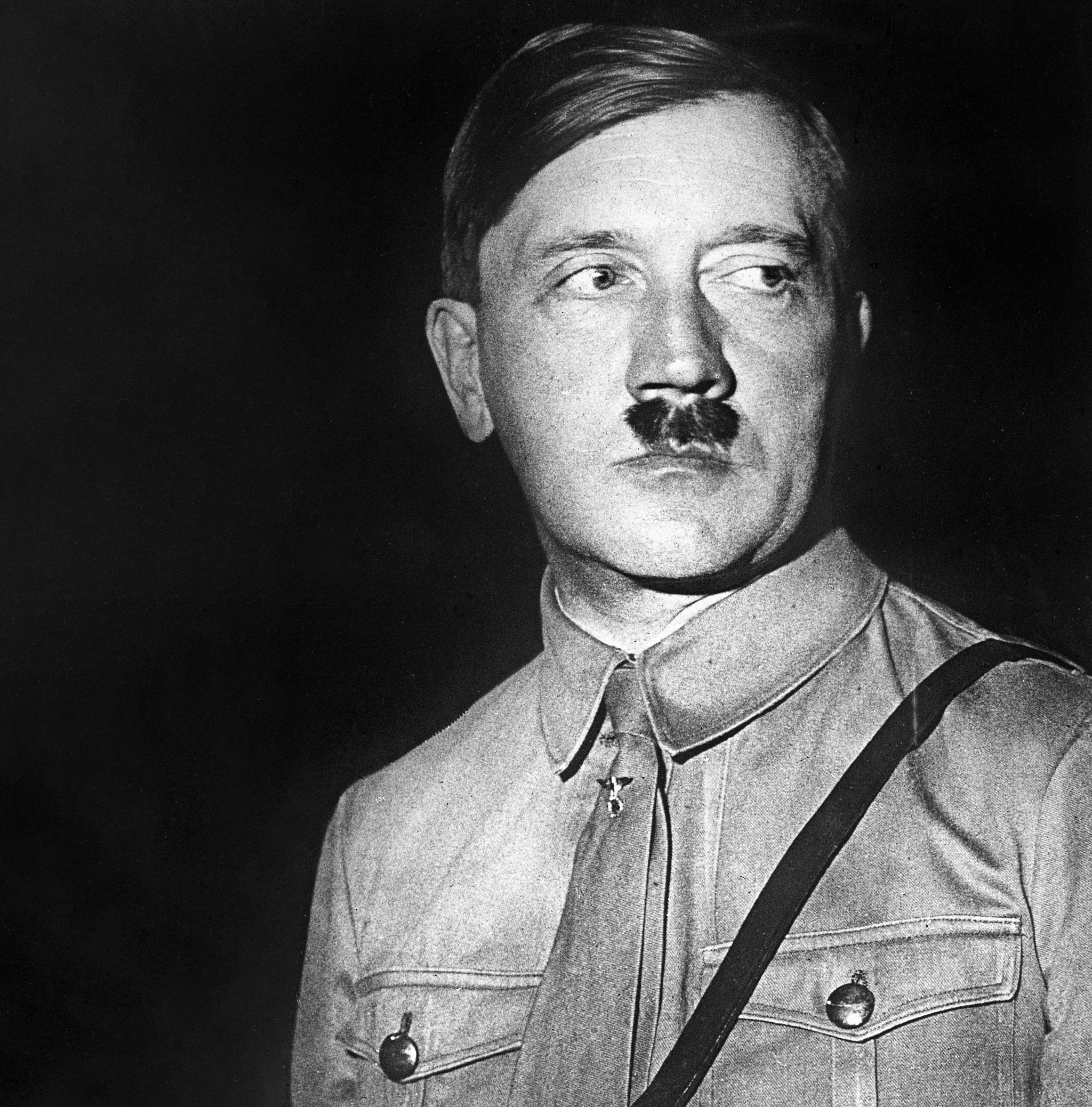 Svartvitt fotografi på Adolf Hitler