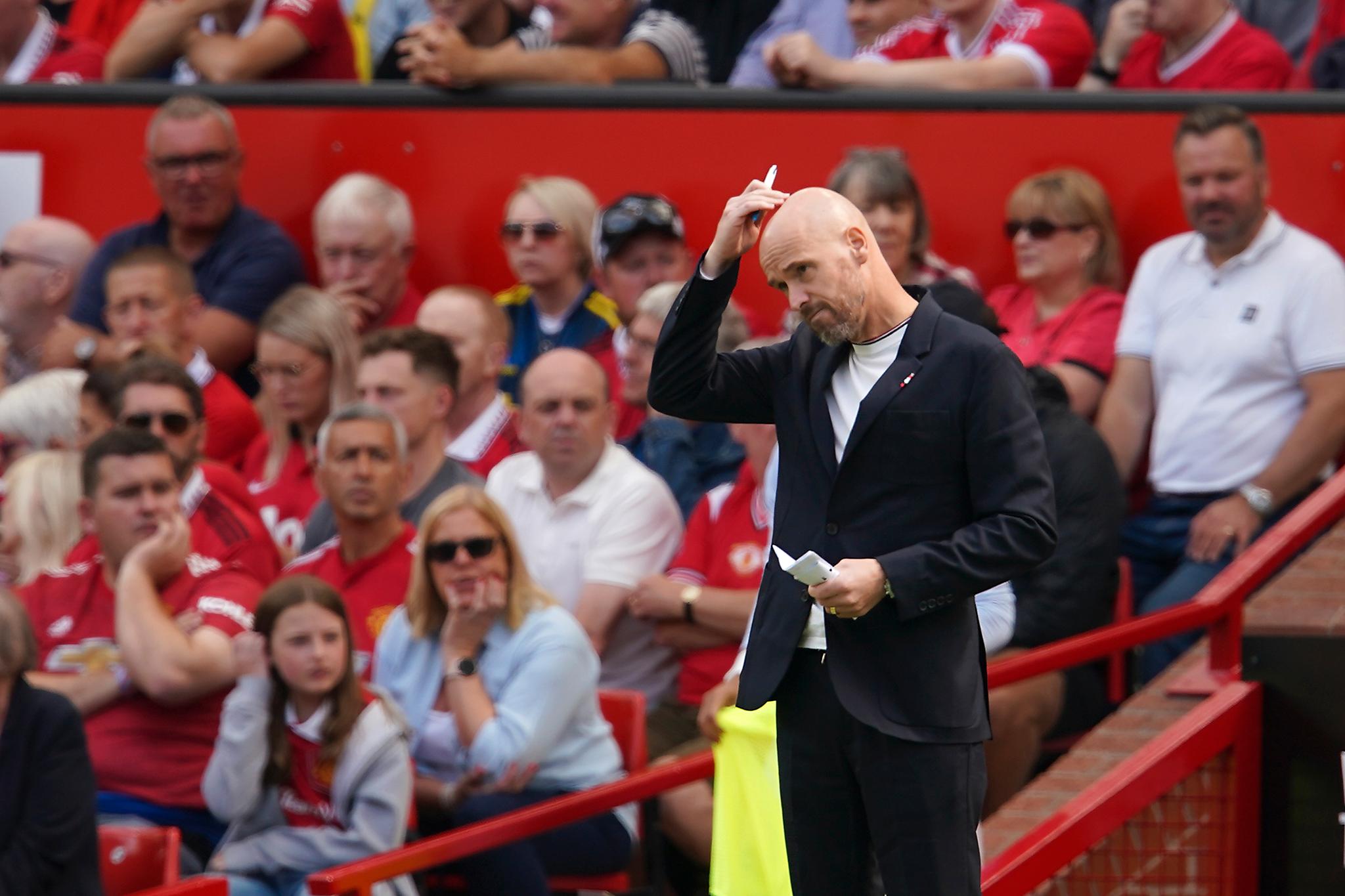 HODEBRY: Erik ten Hag fikk ingen drømmestart på Old Trafford som ny Manchester United-trener. 