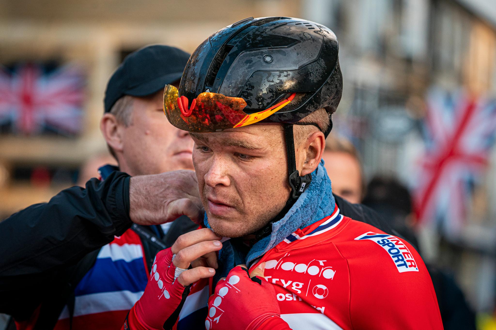 Tobias Foss og resten av Jumbo-Visma-laget trakk seg tirsdag fra Giro d’Italia.