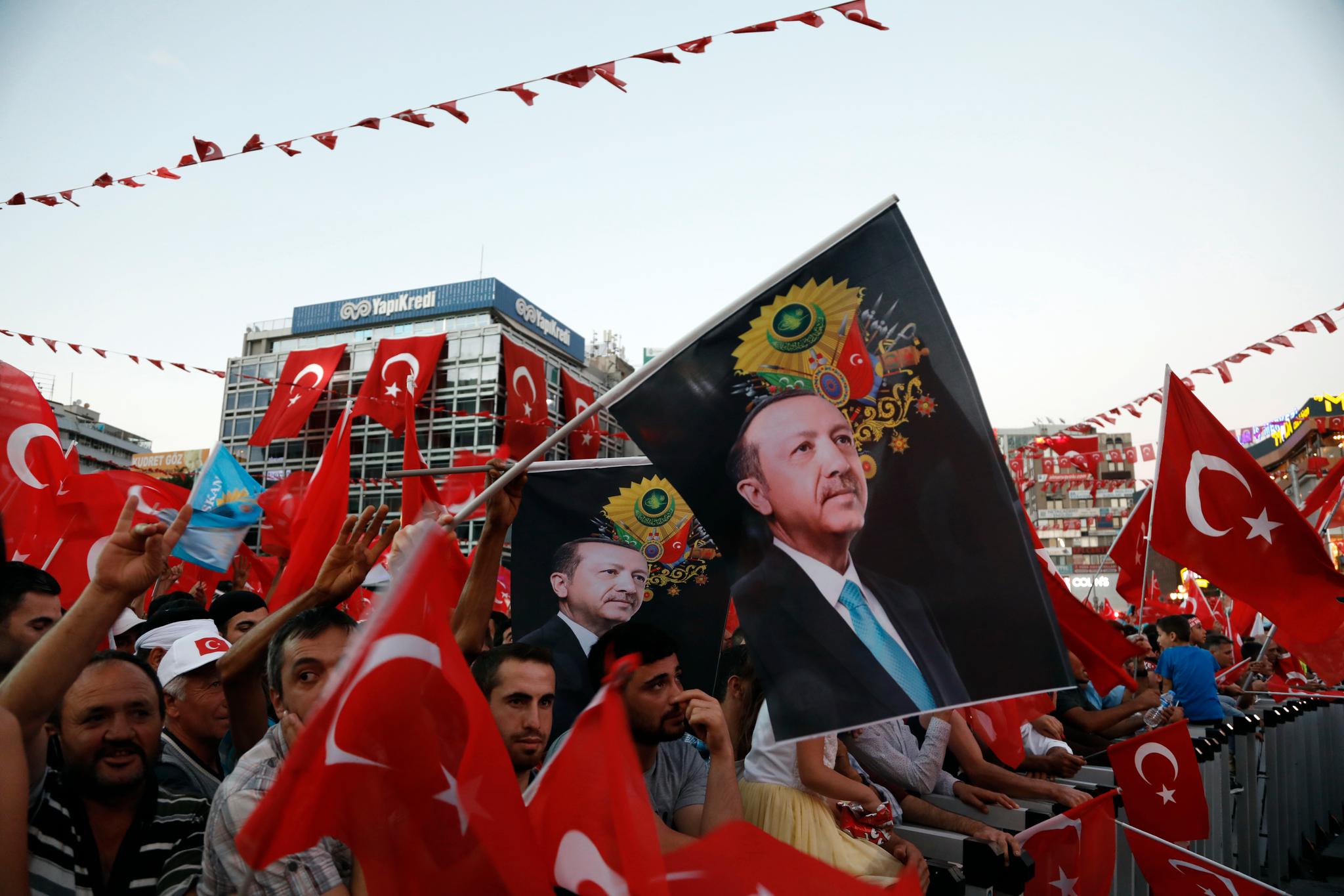 I helgen markerte tyrkerne toårsdagen for det mislykkede kuppforsøket i landet.