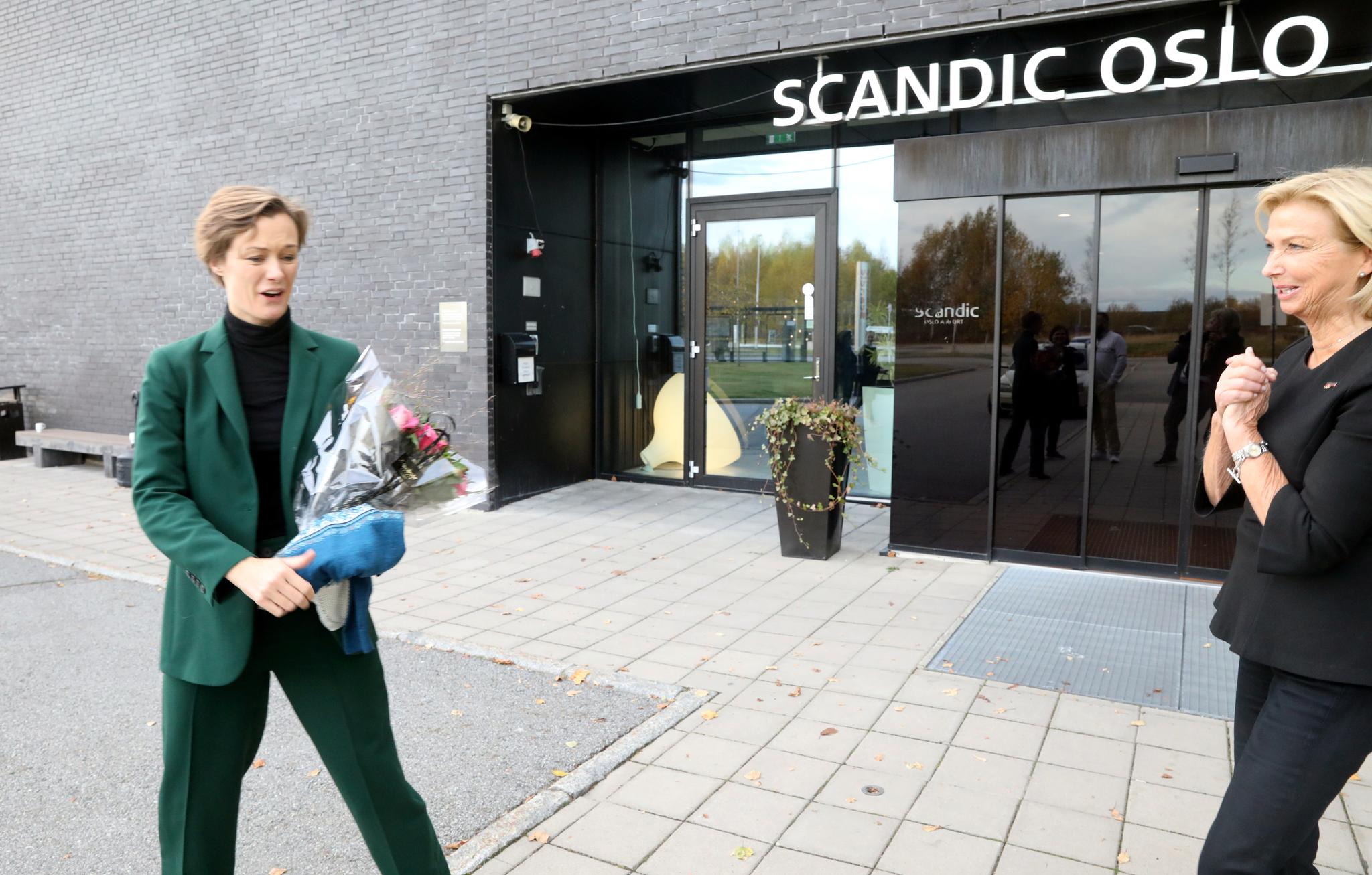 Kulturminister Anette Trettebergstuen og idrettspresident Berit Kjøll fant tonen lørdag.