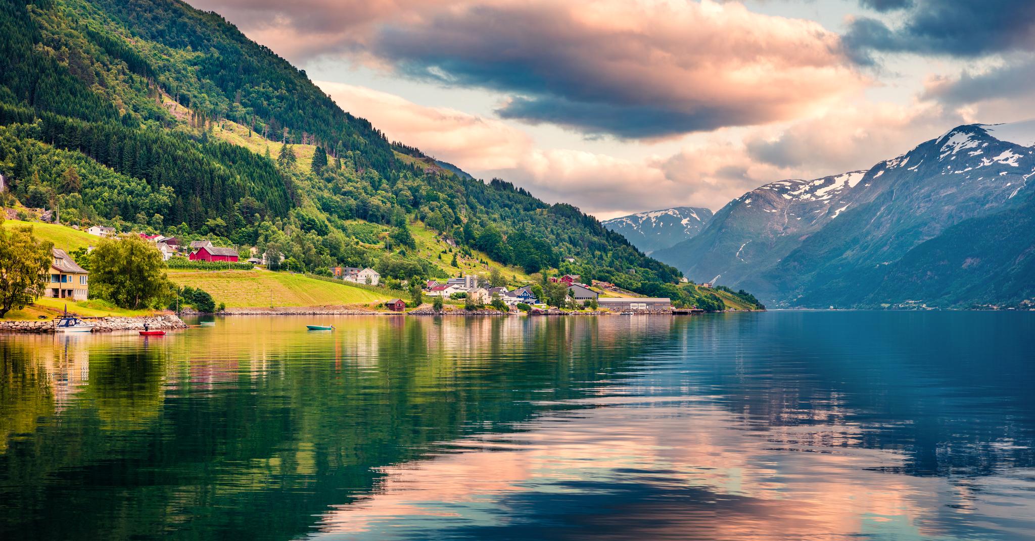 Hardanger har tradisjonelt vært et yndet reisemål for turister fra inn- og utland. Vestland blir årets feriefavoritt. 