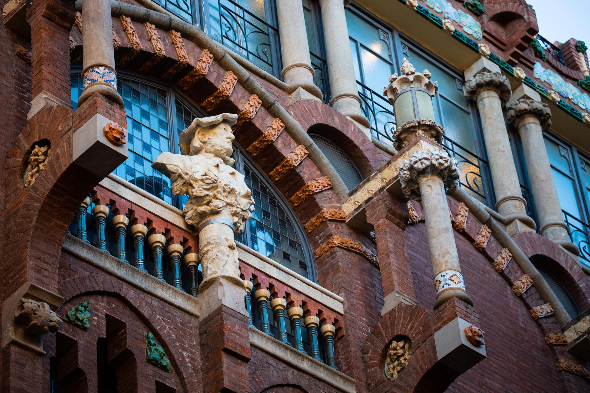En byste av Wagner dekorerer øvre deler av Palau de la Música Catalana.