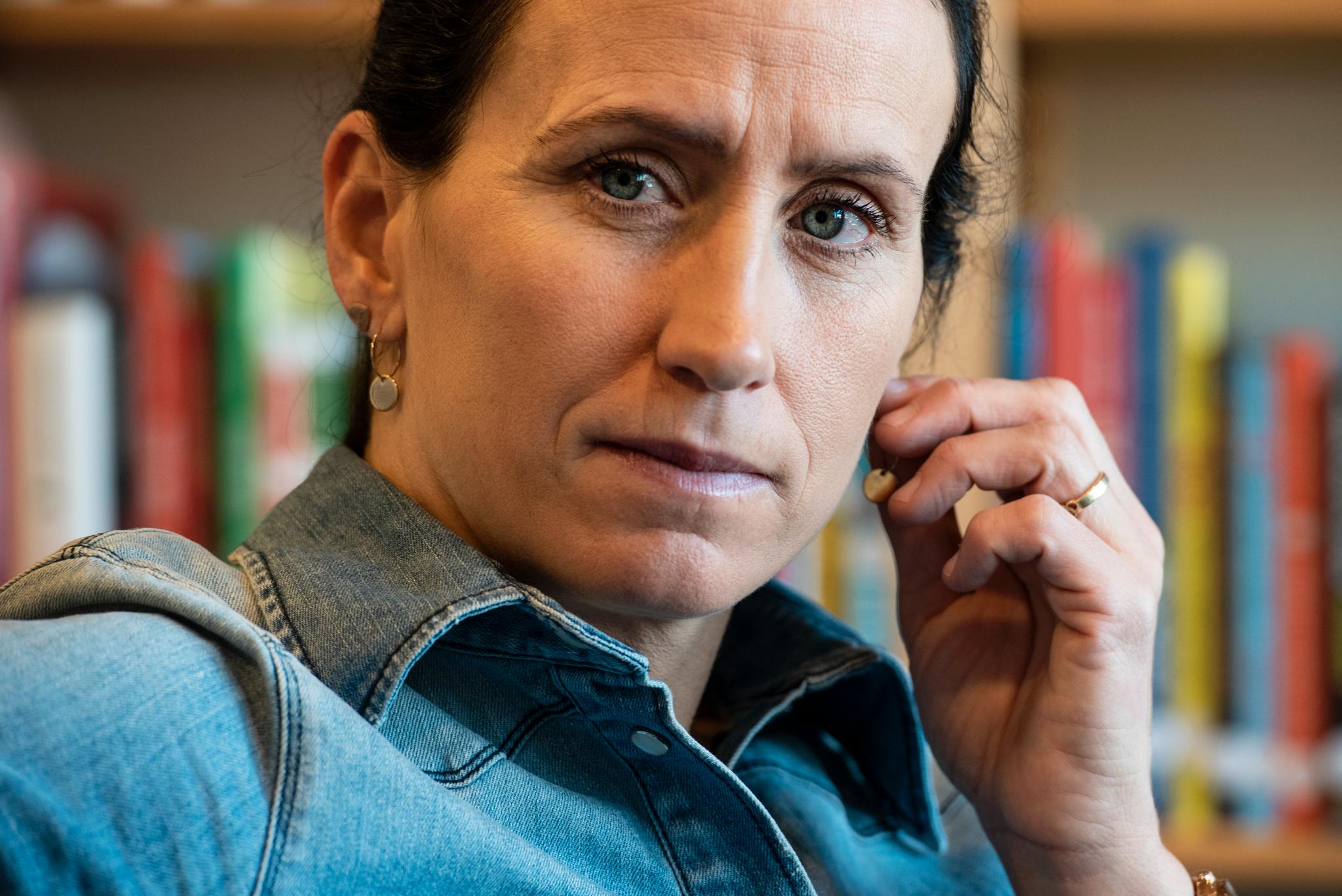 Marit Bjørgen, her avbildet høsten 2021 under lanseringen av biografien «Vinnerhjerte». Nå er hun aktuell med ny bok. 