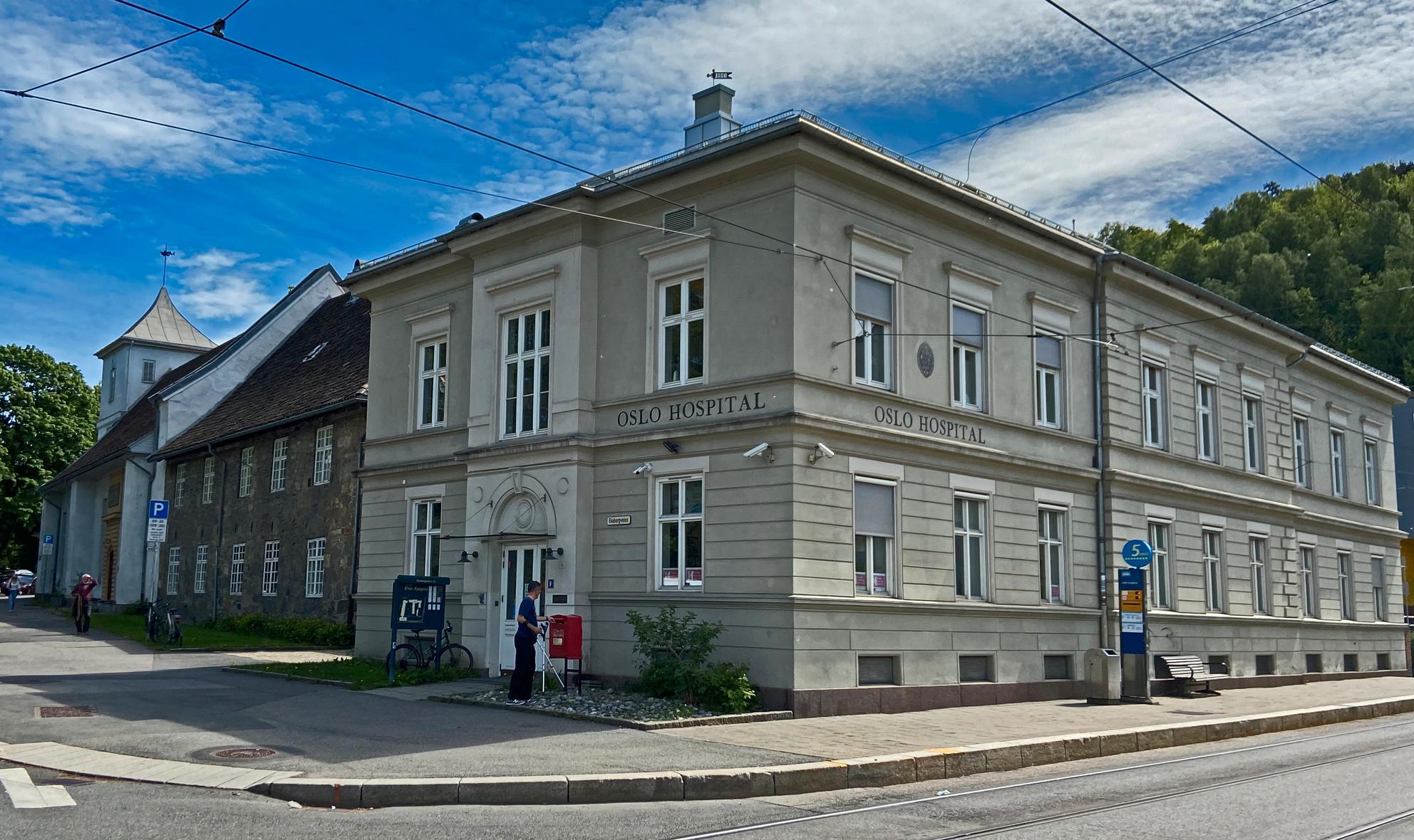 Oslo hospitals bygninger ble reist på klosterets ruiner. Den store Gråsteinsbygningen fra 1737 er Norges eldste eksisterende hospitalsbygning.
