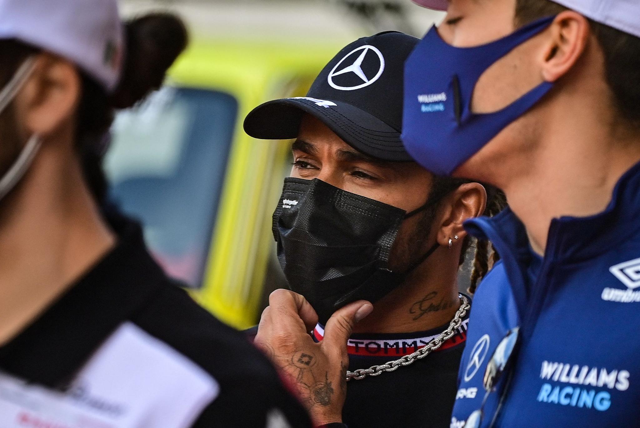 VINNER OG TAPER SOM ET LAG: Lewis Hamilton sier Mercedes ikke tar lett på fiaskoen i Monaco.