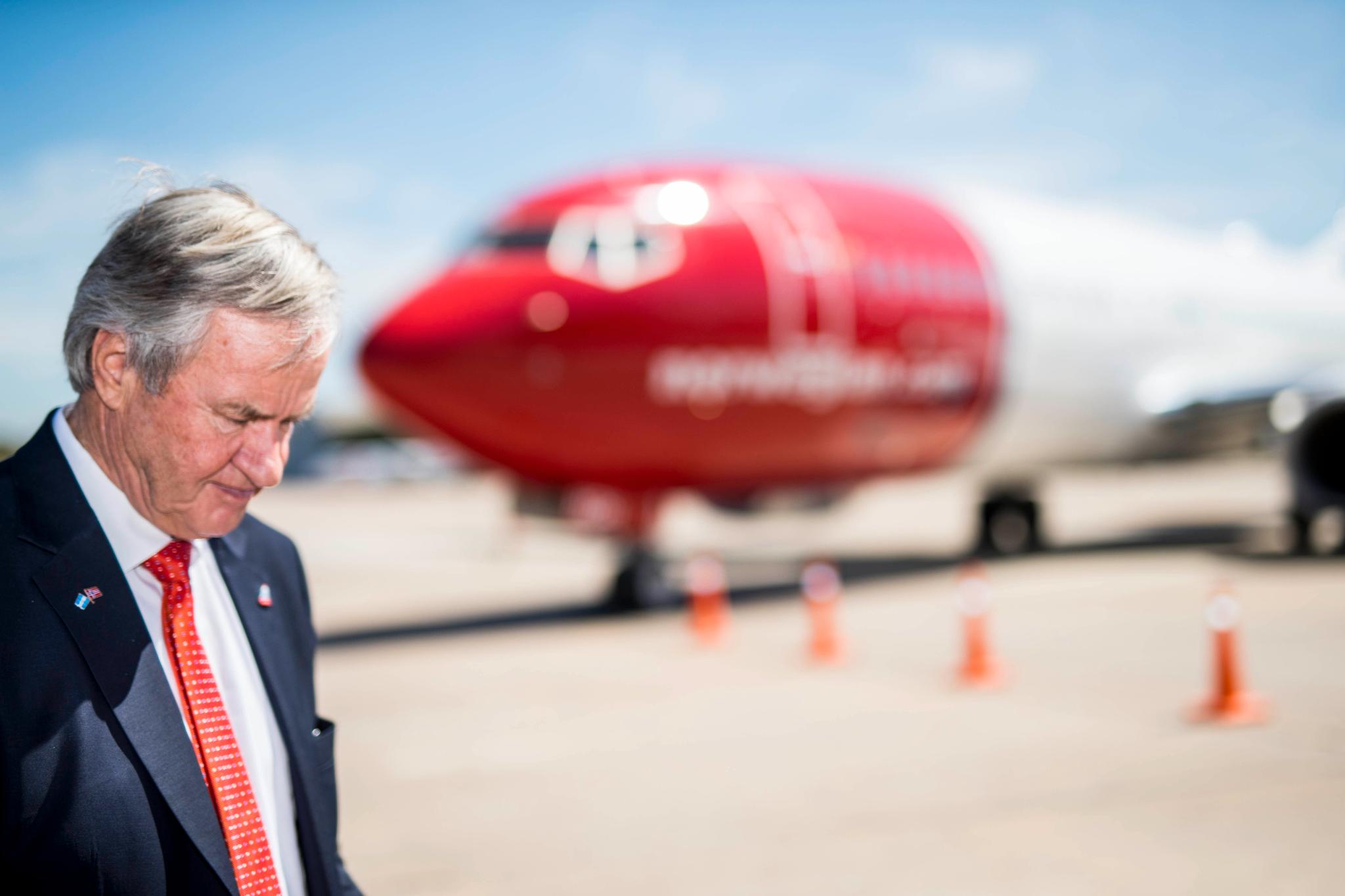 Aftenposten har bedt om en kommentar til saken rundt flight D82803 fra Gatwick 10. august fra Norwegian-sjef Bjørn Kjos. Ifølge Norwegian har han ikke anledning til å gi en kommentar.