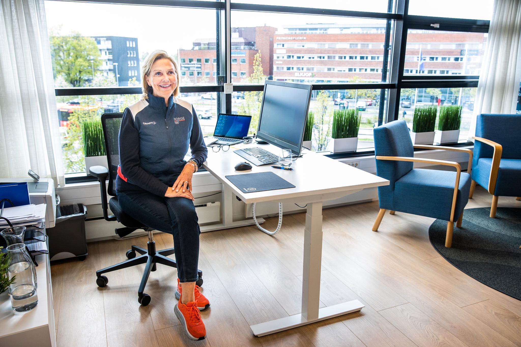 KONTORET: Berit Kjøll har kontorplass på Ullevaal stadion i Oslo. 