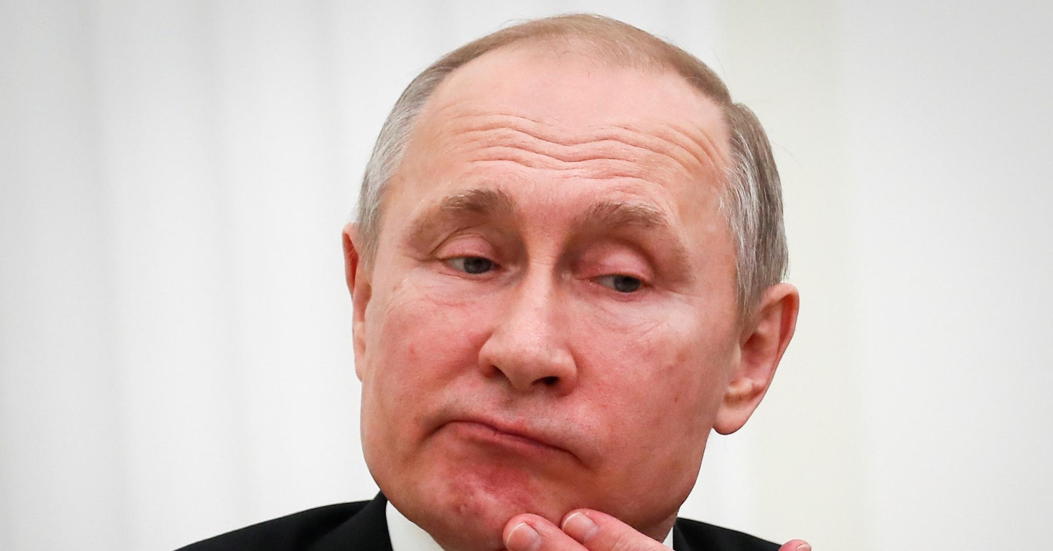 Mange eksperter og politikere lurer på hva som foregår i Russlands president Vladimir Putins hode i disse dager.