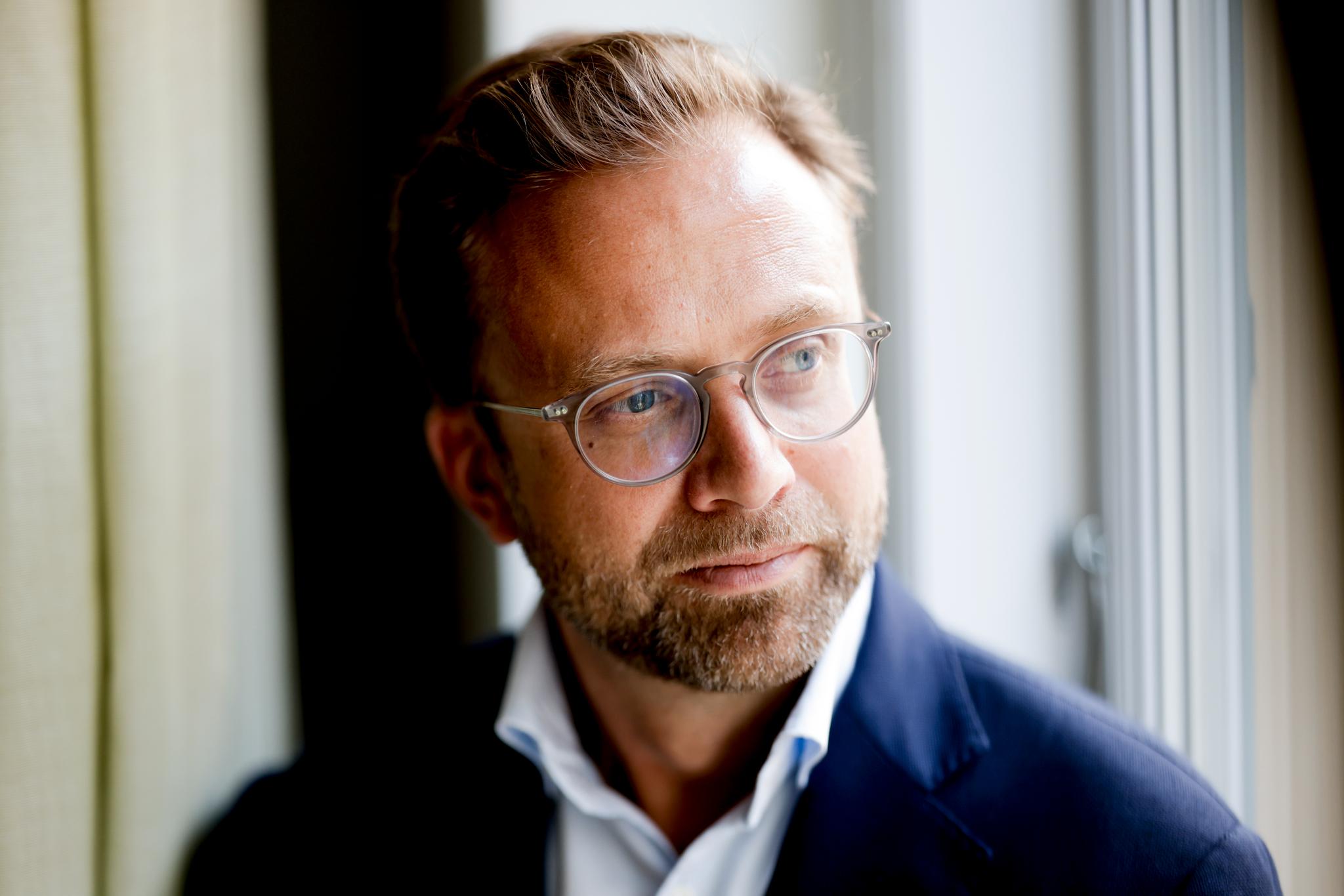 Astrup hadde gjerne sett at spørsmålene om pengene hans tok slutt