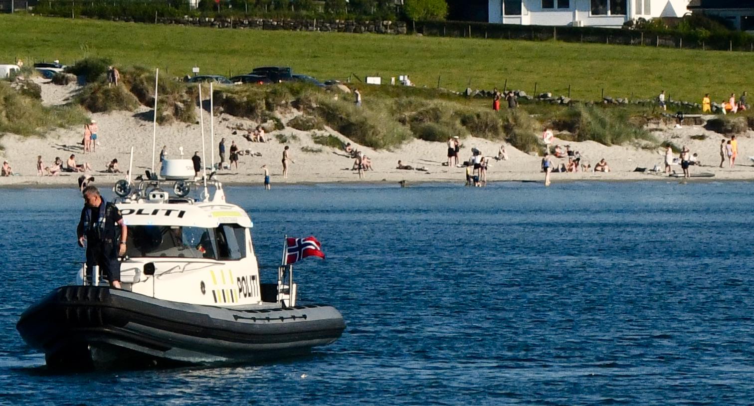 I juni druknet en mann ved Sandestranden på Randaberg, mens flere hundre personer var på stranden og i sjøen mens letemannskaper søkte etter personen. 