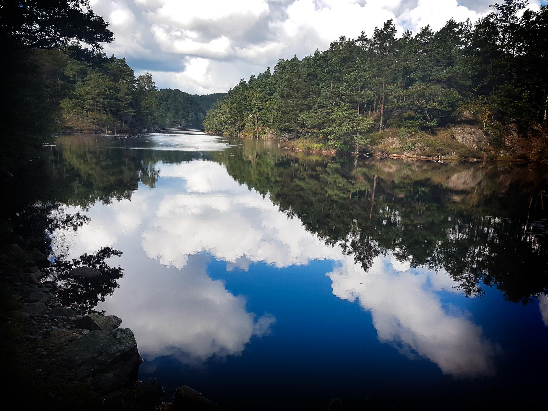 Storevann i Vågsbygd, halvannen kilometers gåtur fra Kjos, er blant turperlene som er lett tilgjengelig i Kristiansand.